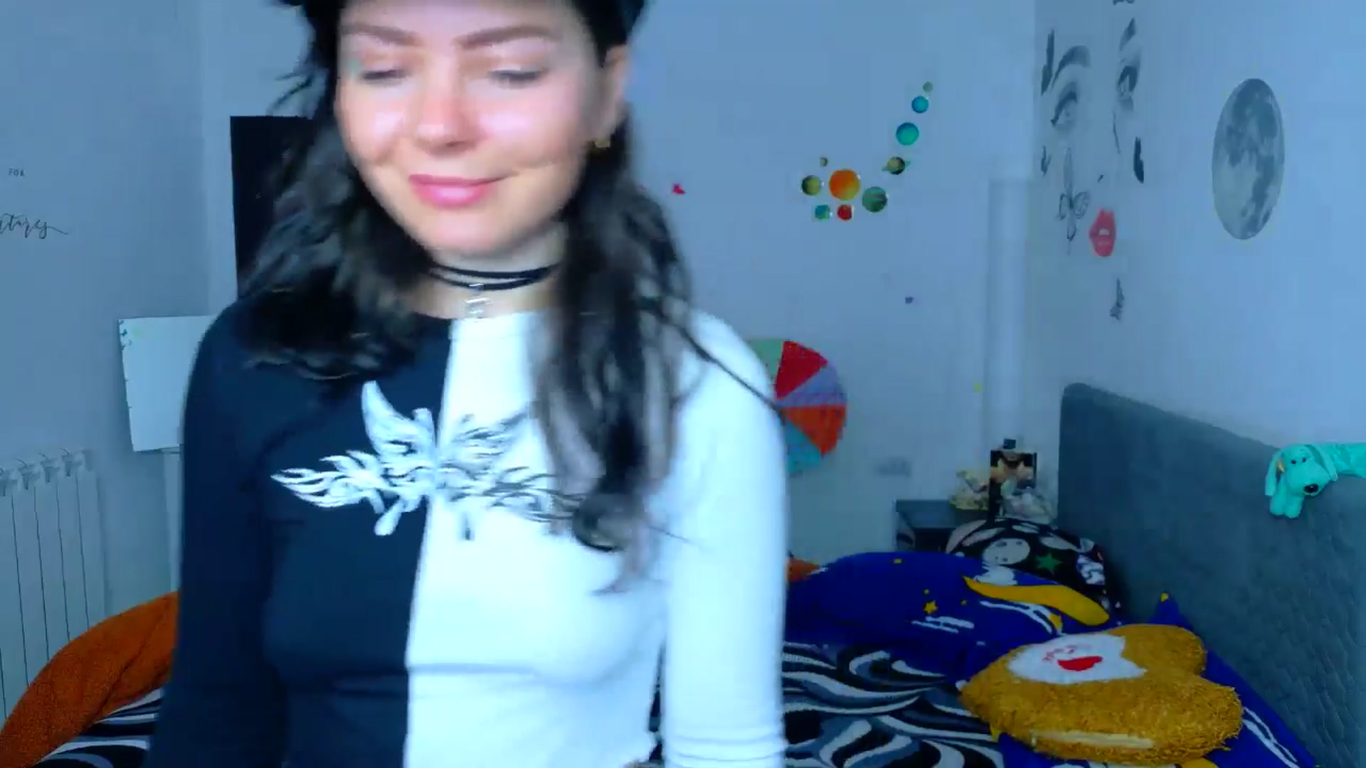 Gallery image thumbnail from YreneA's myfreecams stream on, 03/06/2026, 08:11 image 17 of 20