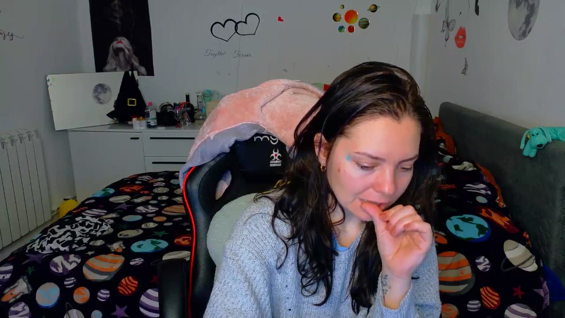 Gallery image thumbnail from YreneA's myfreecams stream on, 03/06/2026, 13:03 image 5 of 20