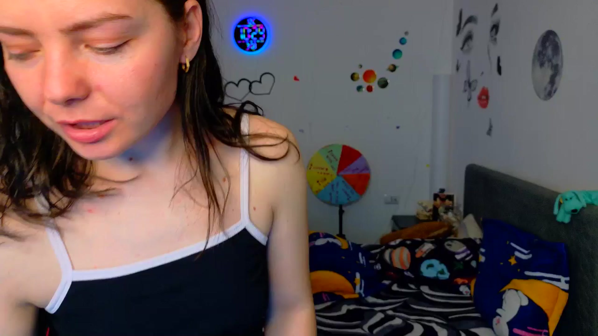 Gallery image thumbnail from YreneA's myfreecams stream on, 03/08/2026, 08:40 image 19 of 20