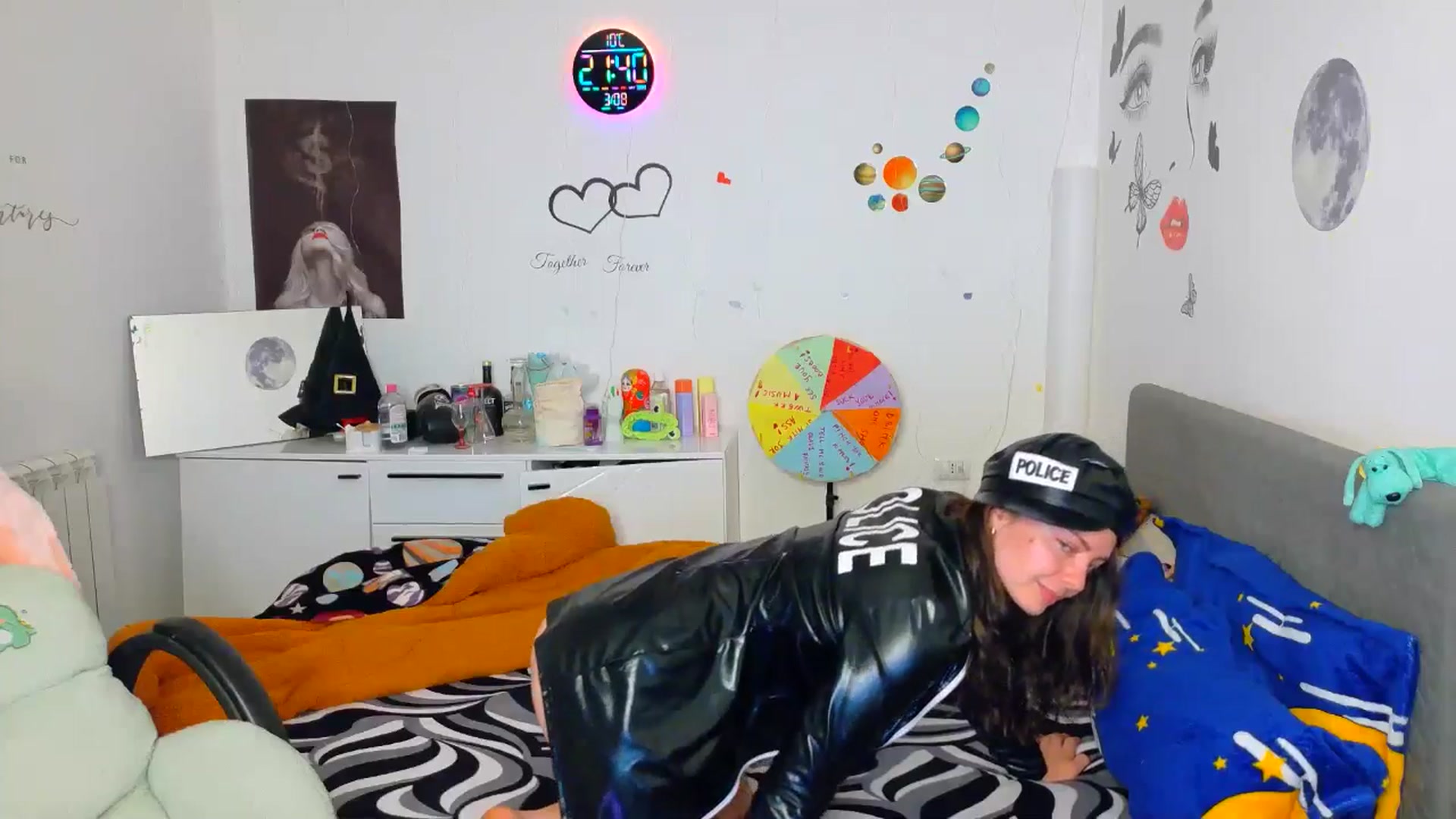 Gallery image thumbnail from YreneA's myfreecams stream on, 03/08/2026, 19:57 image 8 of 20