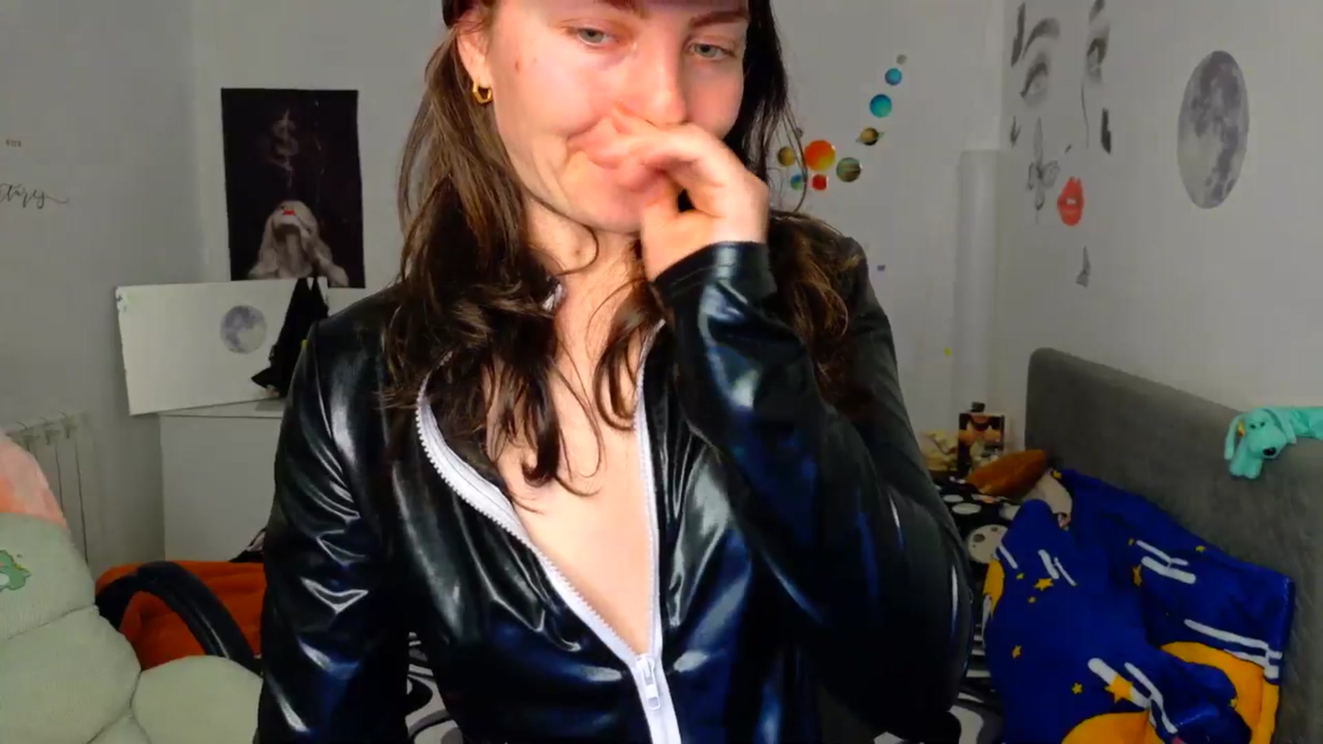 Gallery image thumbnail from YreneA's myfreecams stream on, 03/08/2026, 19:57 image 13 of 20