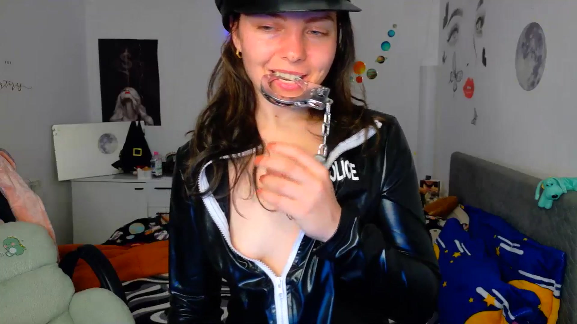Gallery image thumbnail from YreneA's myfreecams stream on, 03/08/2026, 19:57 image 19 of 20