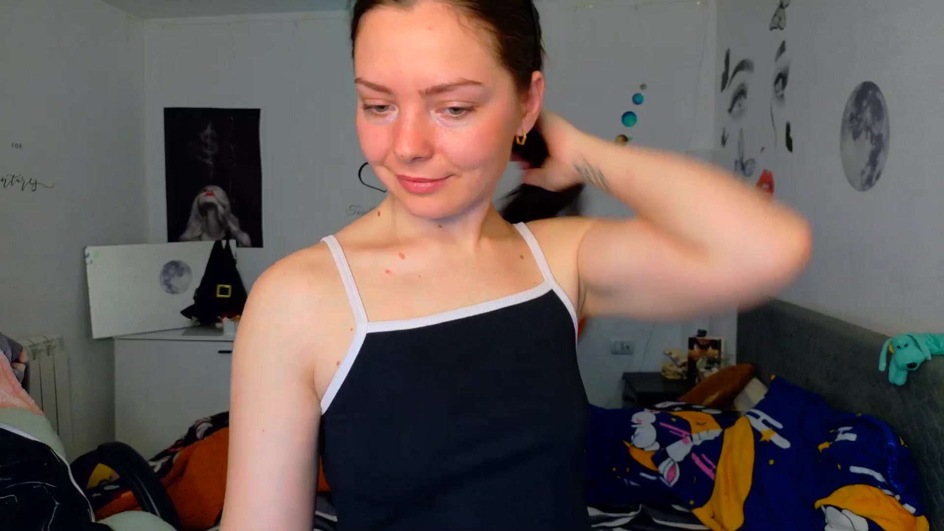Gallery image thumbnail from YreneA's myfreecams stream on, 03/09/2026, 08:27 image 1 of 20