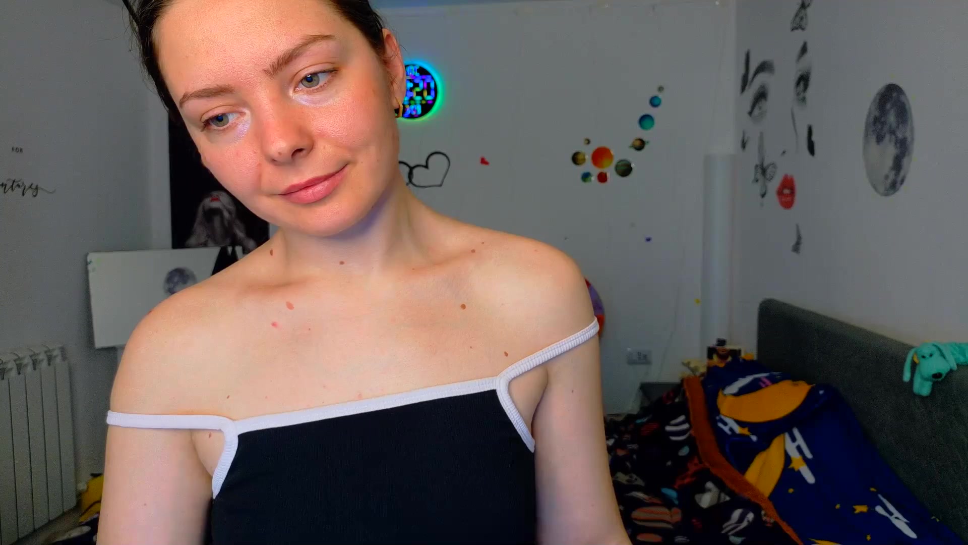 Gallery image thumbnail from YreneA's myfreecams stream on, 03/09/2026, 08:27 image 17 of 20