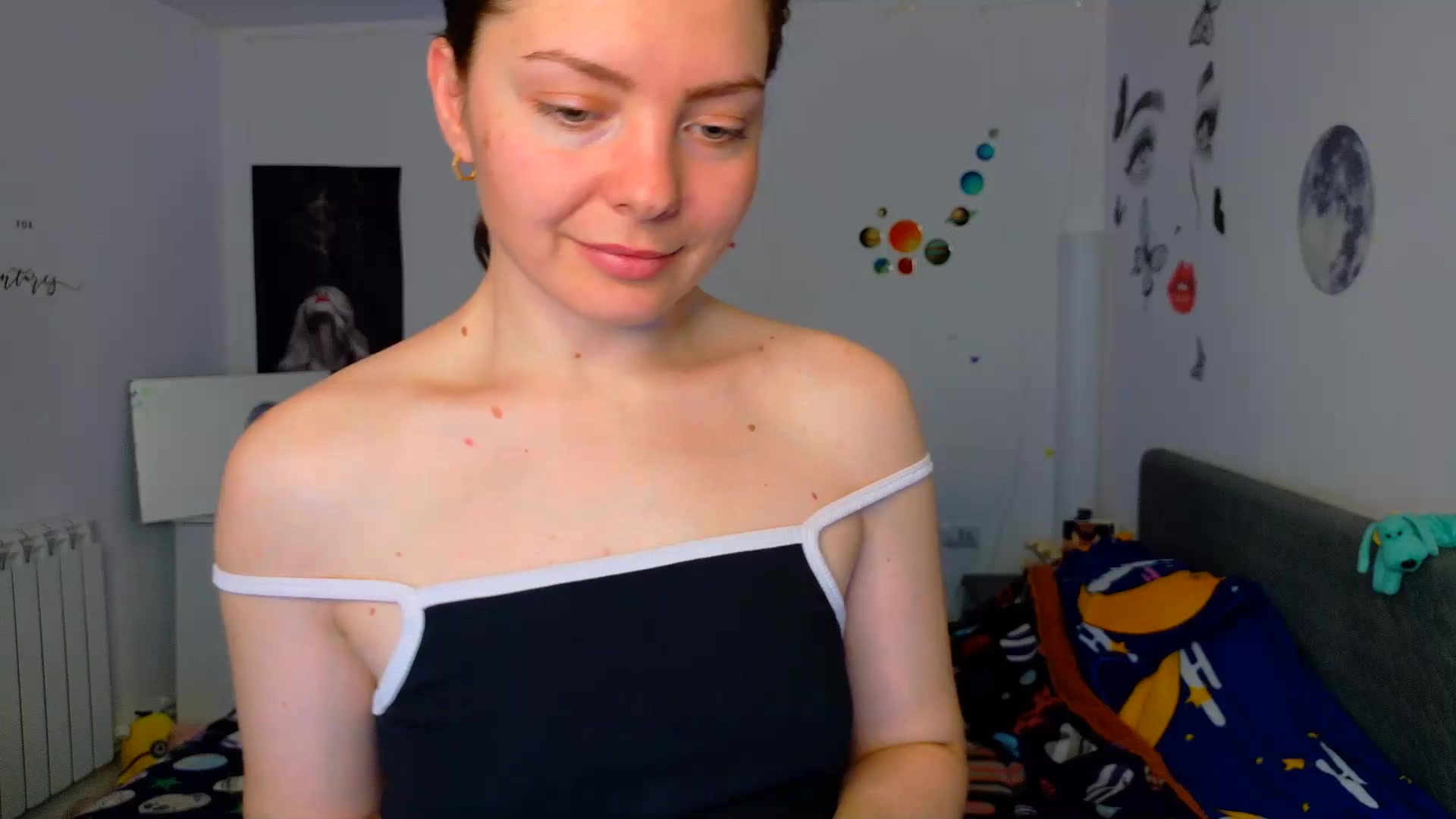 Gallery image thumbnail from YreneA's myfreecams stream on, 03/09/2026, 08:27 image 16 of 20