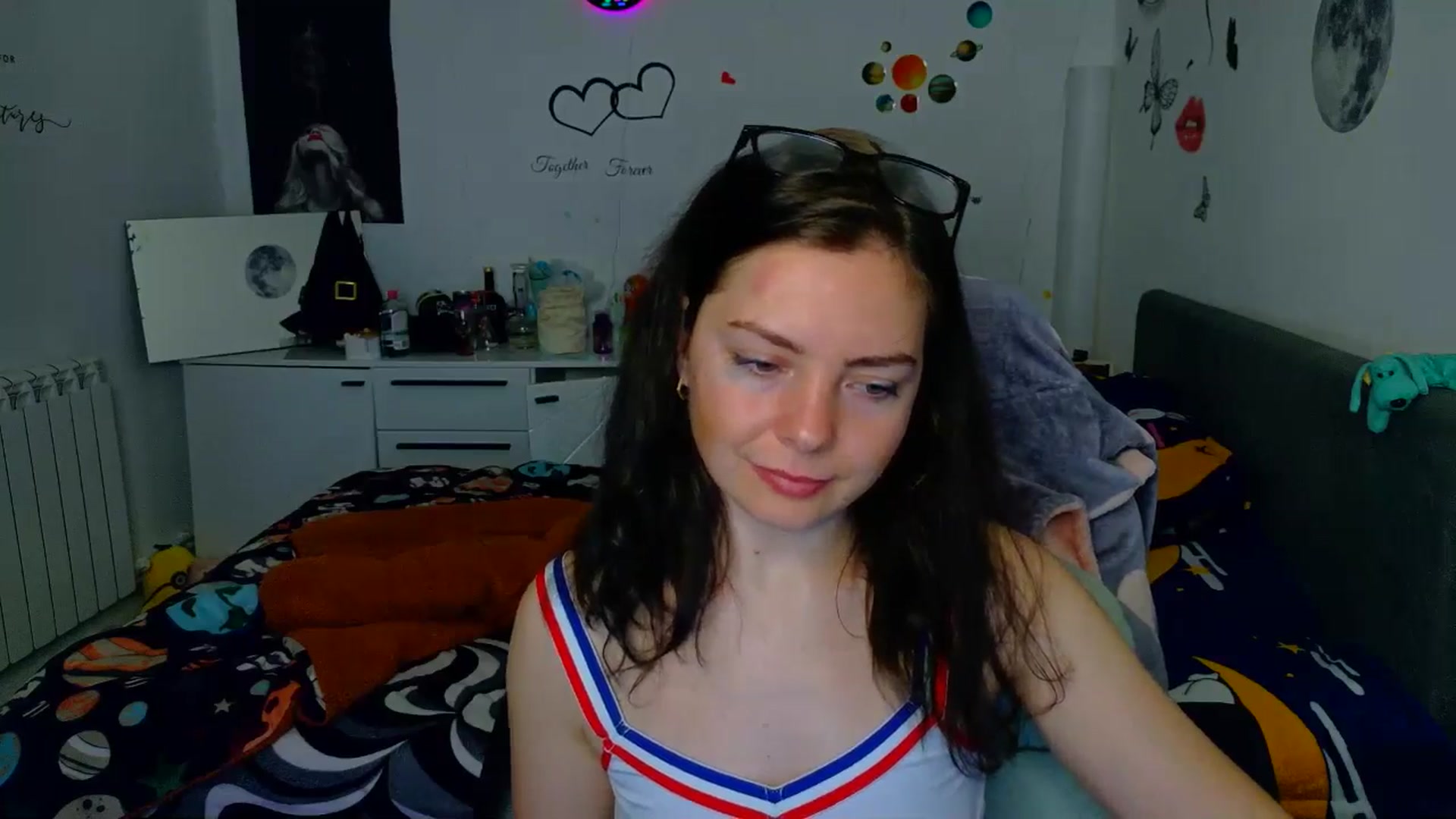 Gallery image thumbnail from YreneA's myfreecams stream on, 03/09/2026, 19:46 image 13 of 20