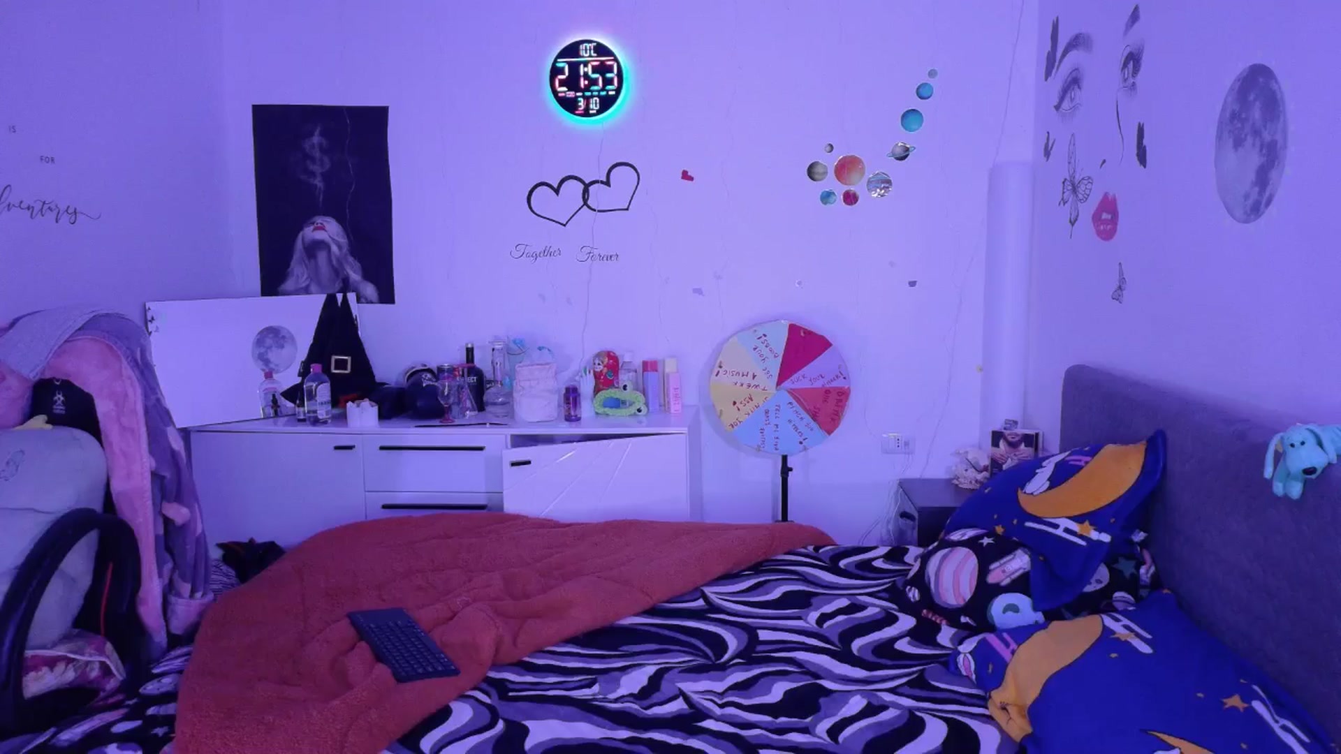 Gallery image thumbnail from YreneA's myfreecams stream on, 03/10/2026, 20:08 image 17 of 20