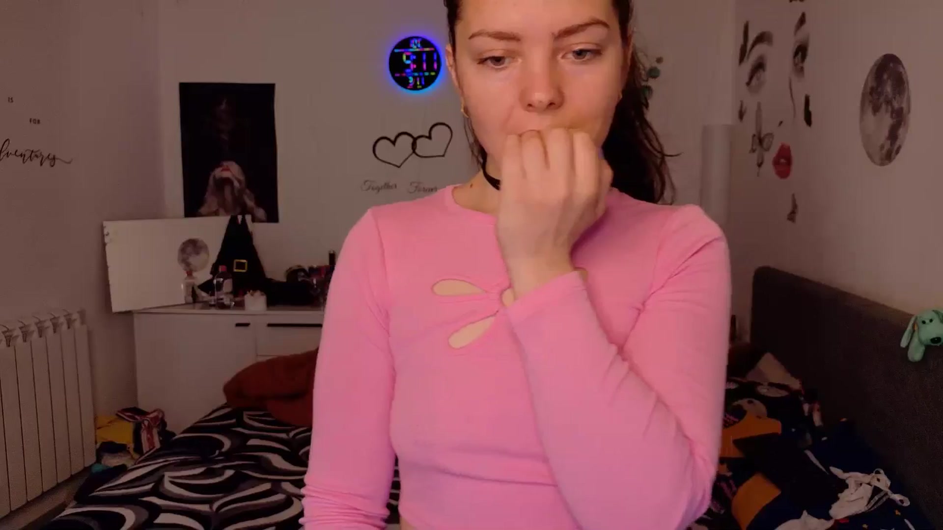 Gallery image thumbnail from YreneA's myfreecams stream on, 03/11/2026, 07:51 image 8 of 20