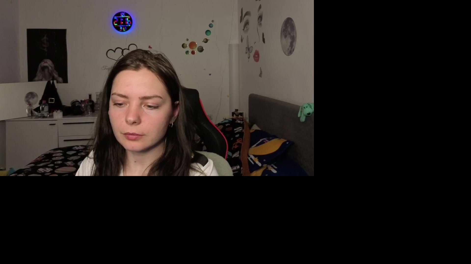 Gallery image thumbnail from YreneA's myfreecams stream on, 03/11/2026, 19:35 image 14 of 20