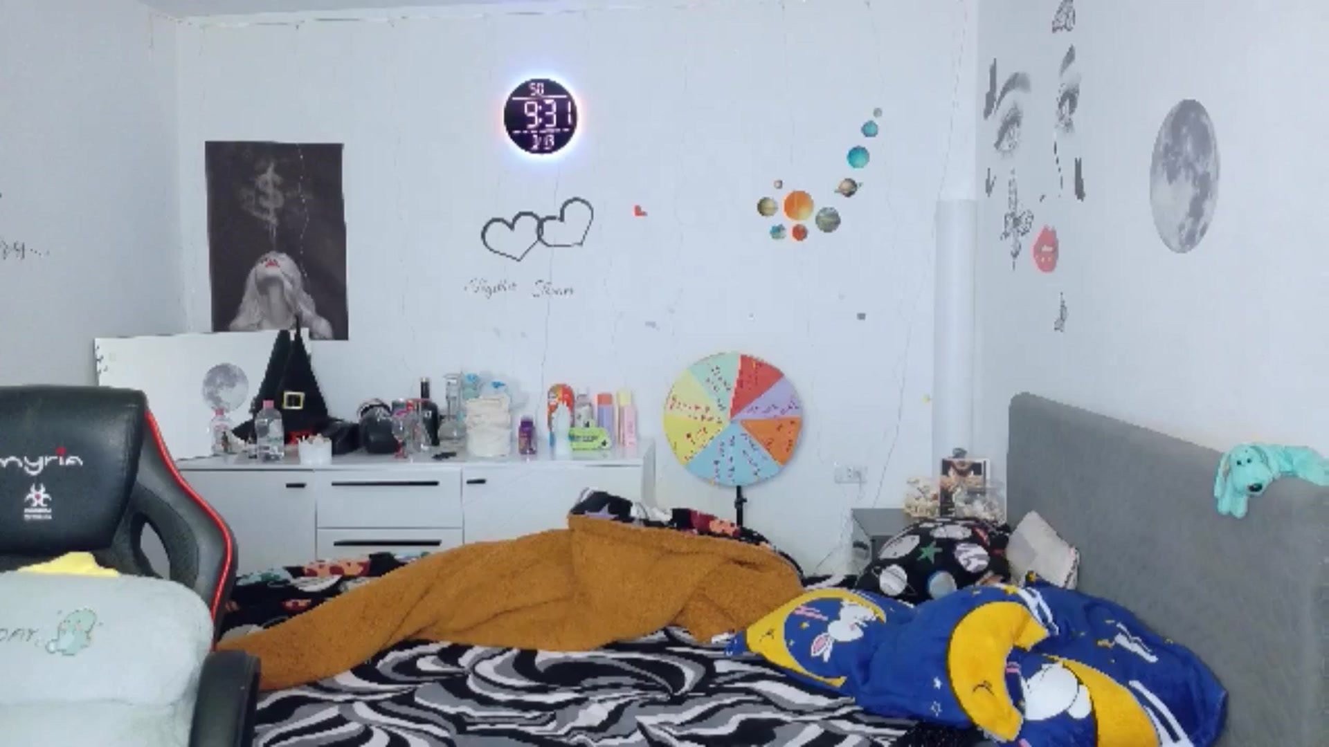 Gallery image thumbnail from YreneA's myfreecams stream on, 03/13/2026, 07:45 image 17 of 20