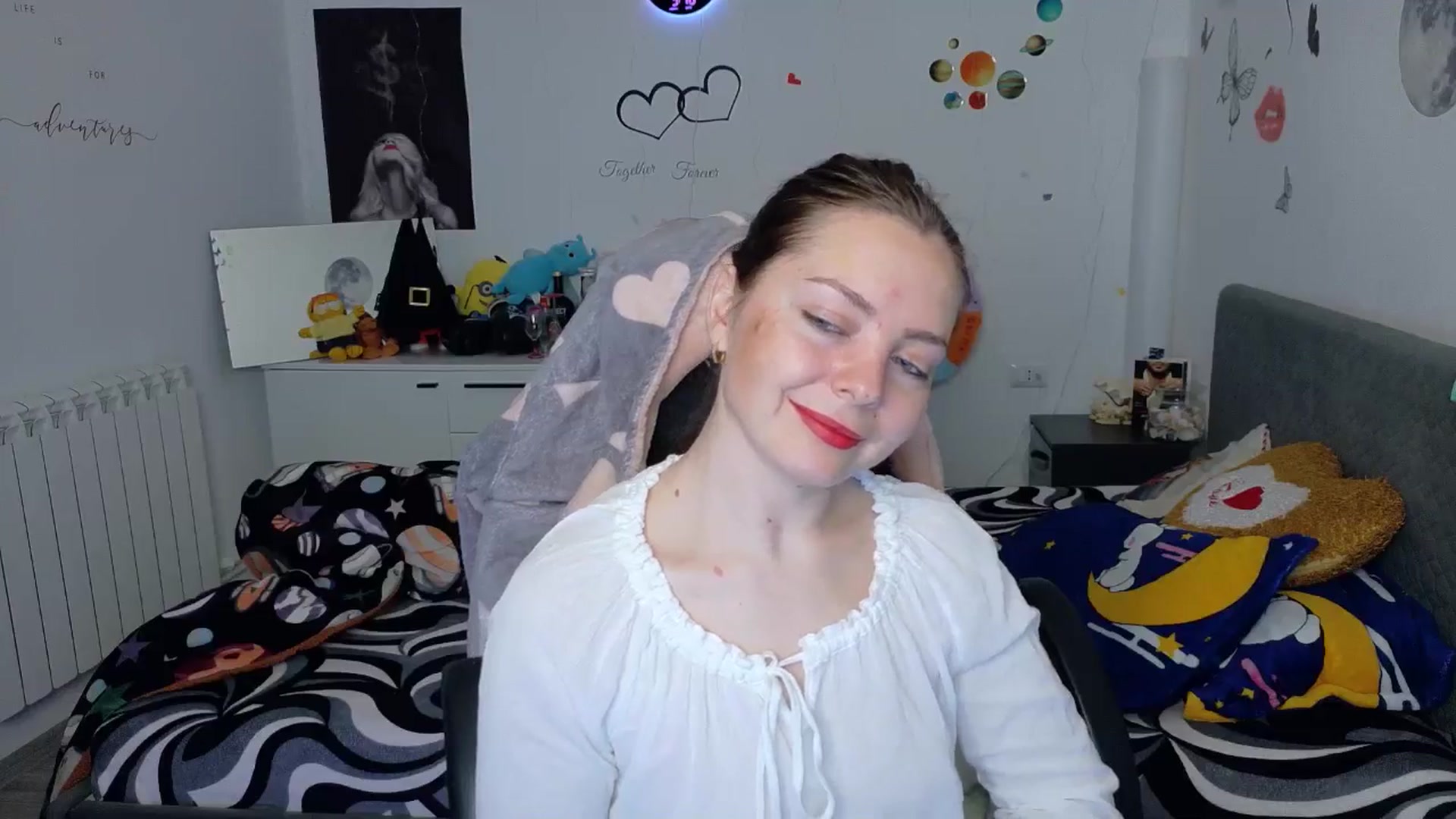 Gallery image thumbnail from YreneA's myfreecams stream on, 03/16/2026, 08:08 image 9 of 20