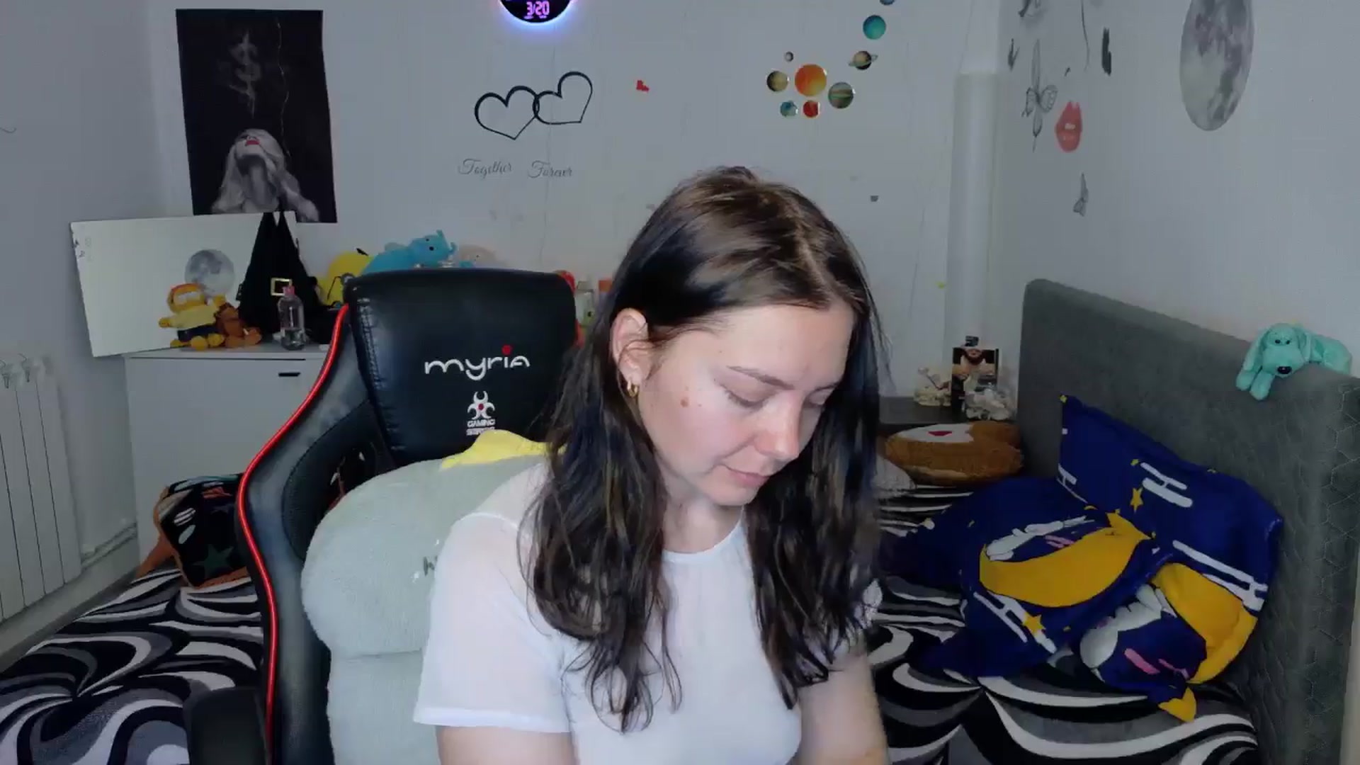 Gallery image thumbnail from YreneA's myfreecams stream on, 03/20/2026, 07:20 image 19 of 20