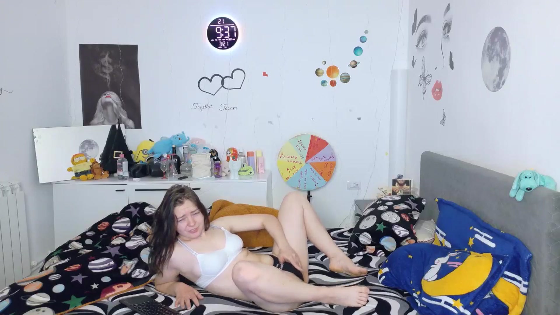 Gallery image thumbnail from YreneA's myfreecams stream on, 03/21/2026, 08:01 image 3 of 20