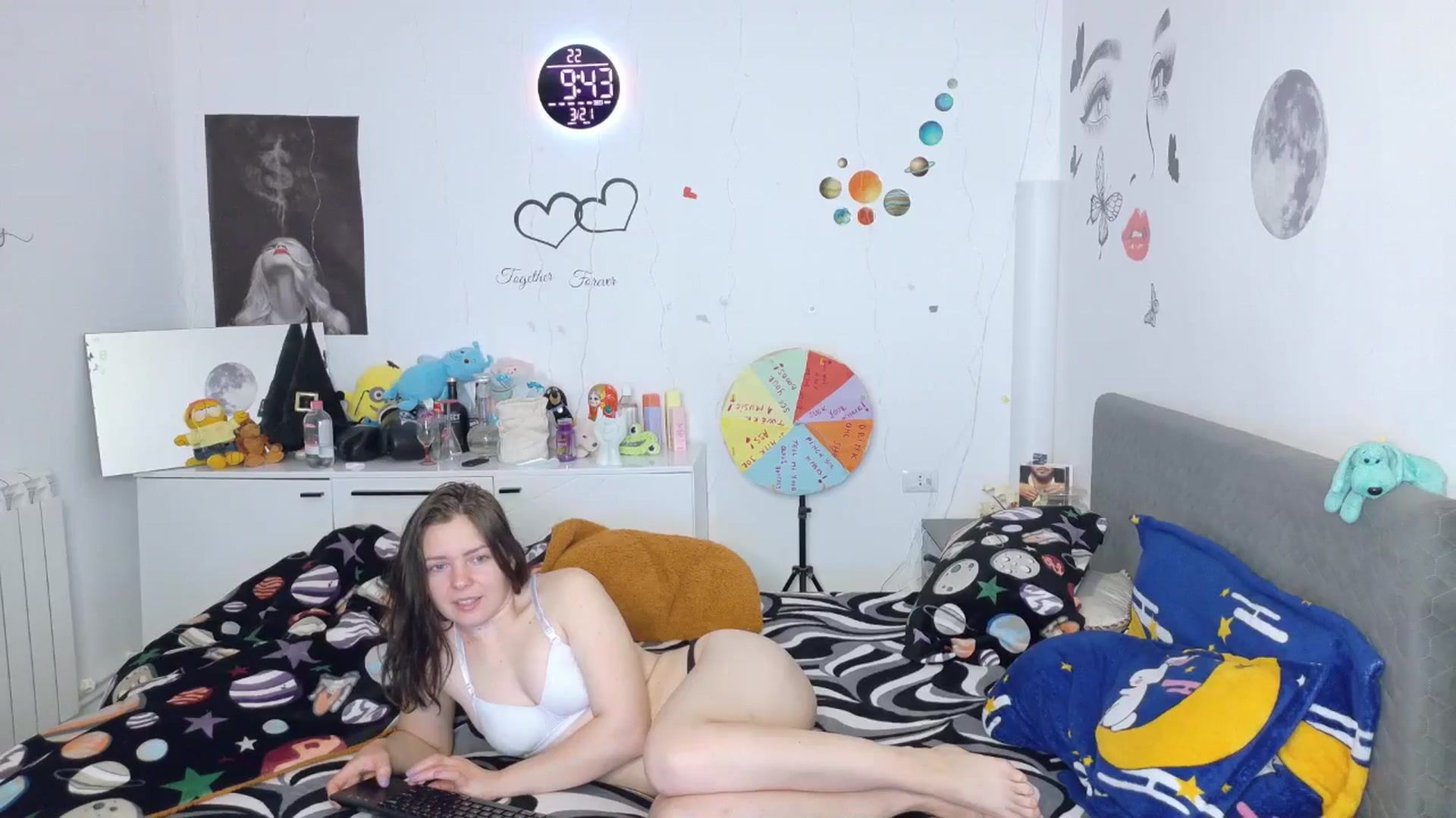 Gallery image thumbnail from YreneA's myfreecams stream on, 03/21/2026, 08:01 image 8 of 20