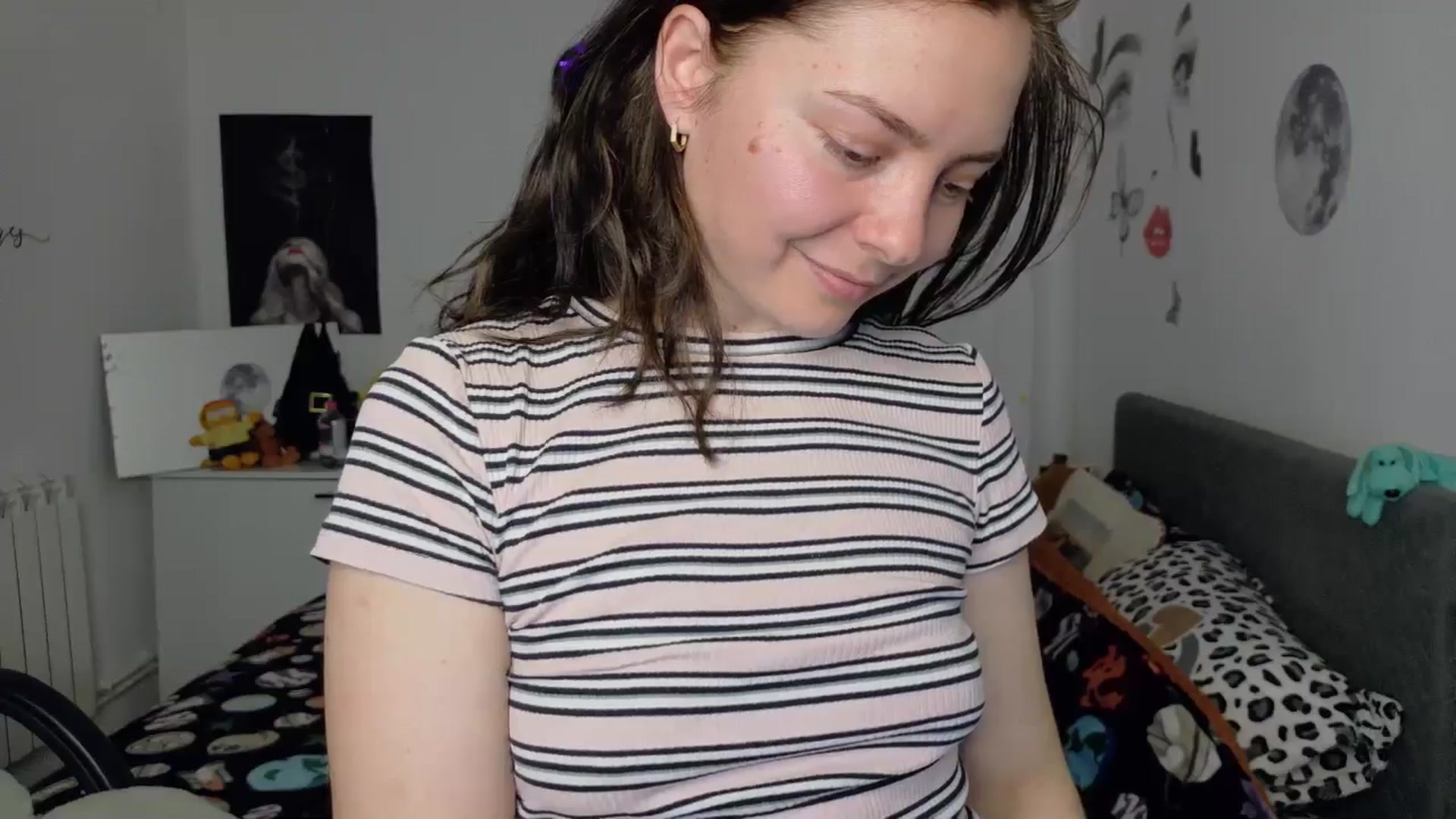 Gallery image thumbnail from YreneA's myfreecams stream on, 03/23/2026, 17:50 image 11 of 20