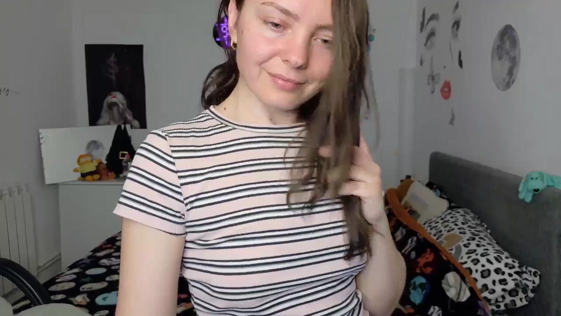 Gallery image thumbnail from YreneA's myfreecams stream on, 03/23/2026, 17:50 image 14 of 20