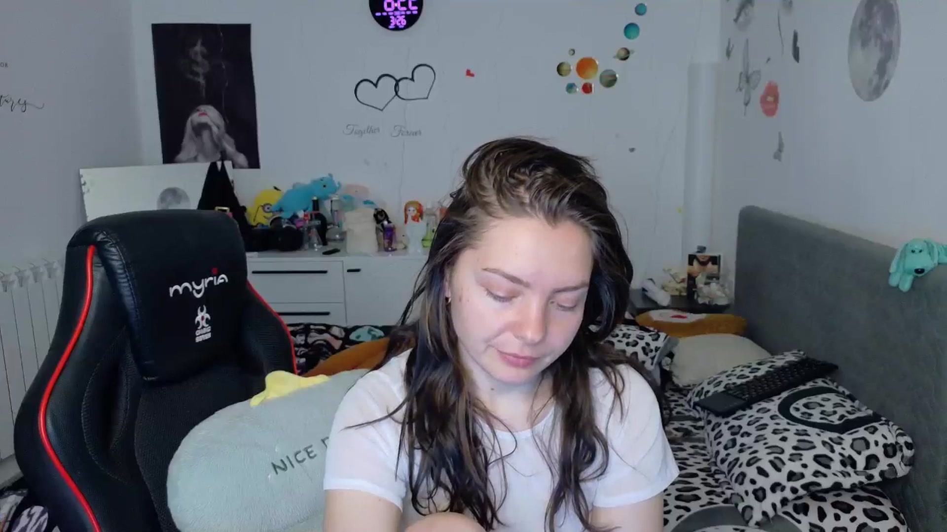 Gallery image thumbnail from YreneA's myfreecams stream on, 03/26/2026, 06:34 image 11 of 20
