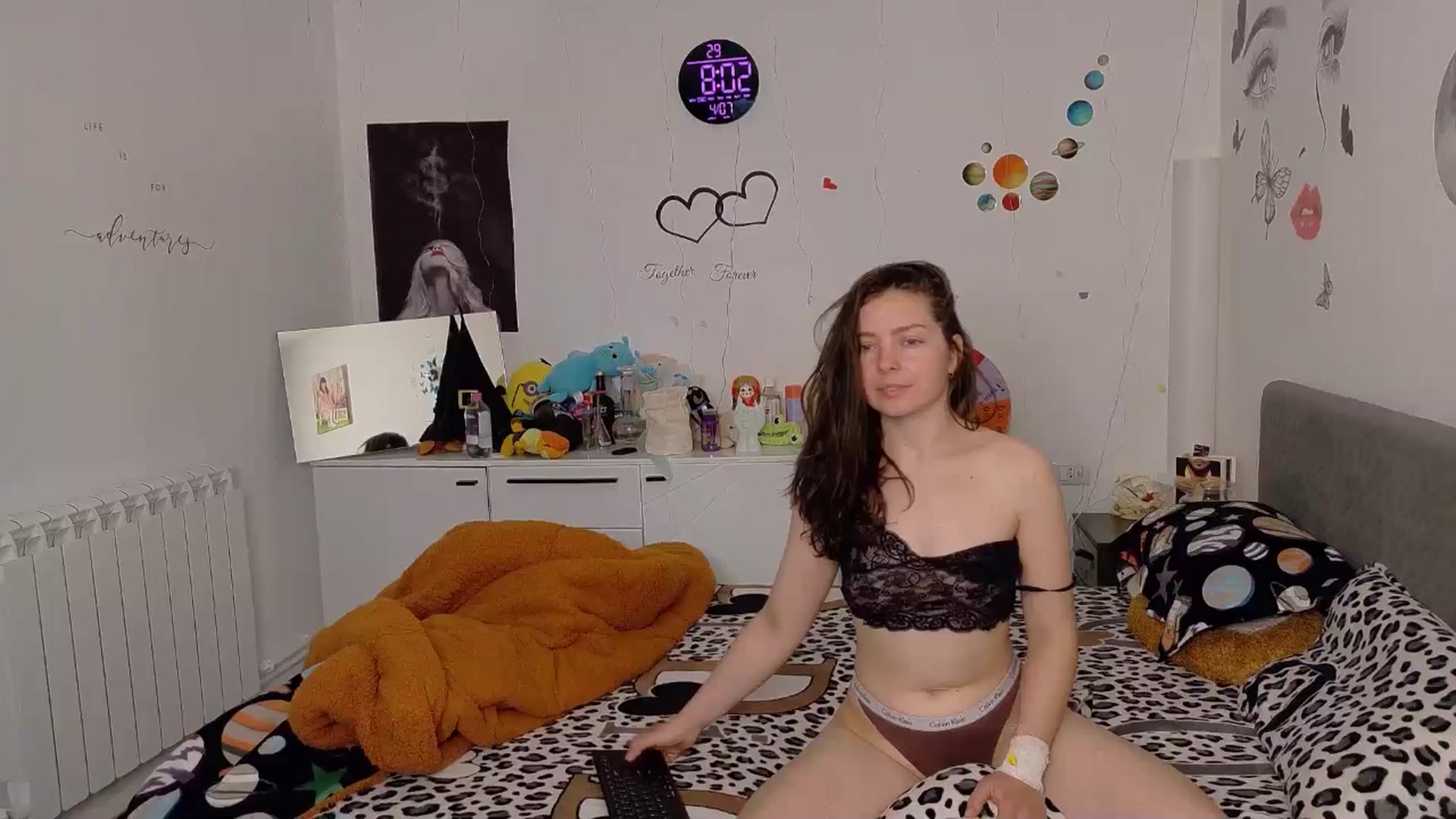 Gallery image thumbnail from YreneA's myfreecams stream on, 04/07/2026, 06:12 image 17 of 20