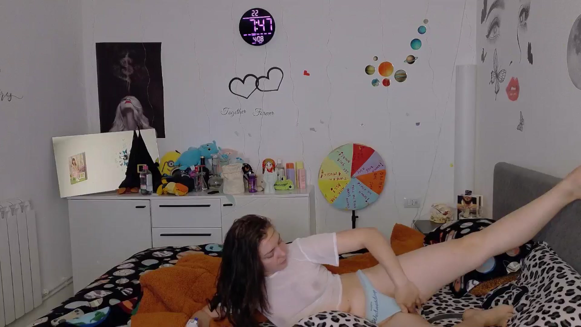 Gallery image thumbnail from YreneA's myfreecams stream on, 04/08/2026, 06:11 image 4 of 20