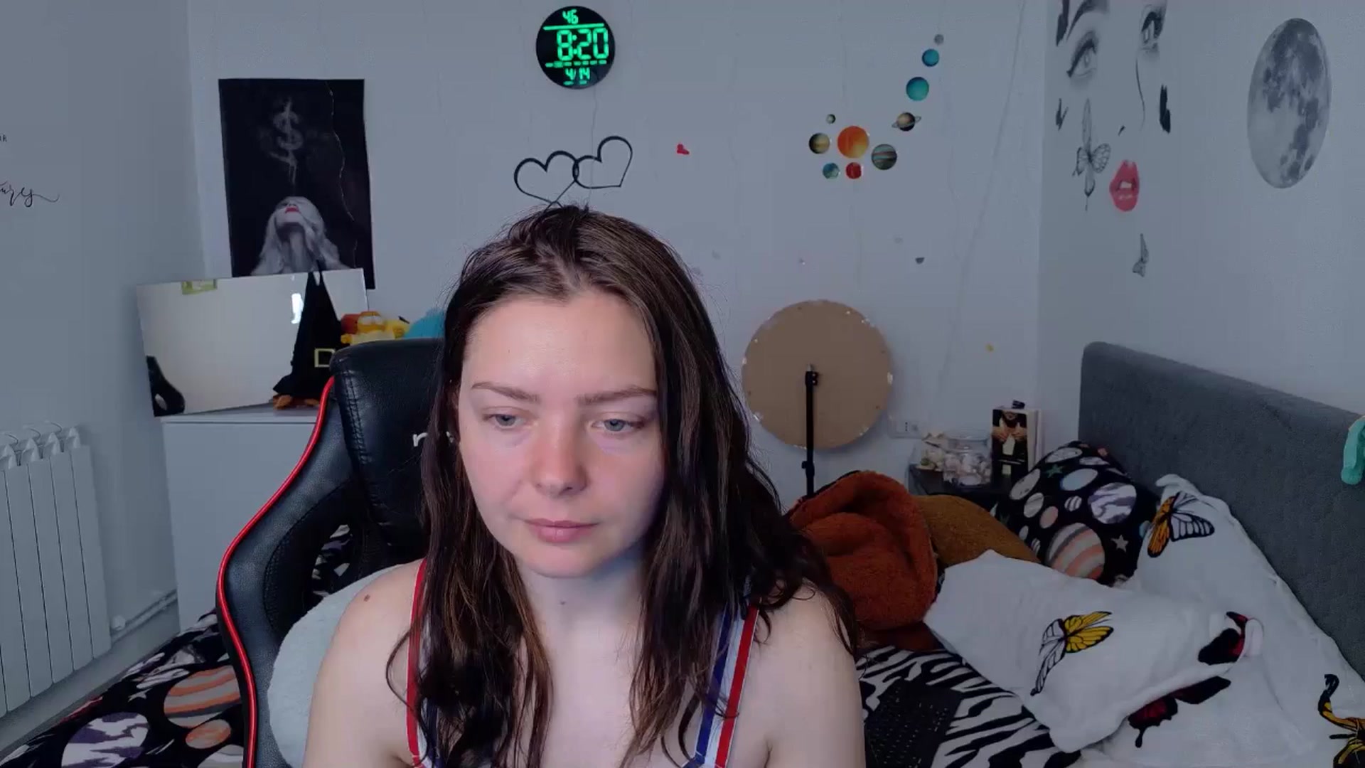 Gallery image thumbnail from YreneA's myfreecams stream on, 04/14/2026, 05:37 image 9 of 20