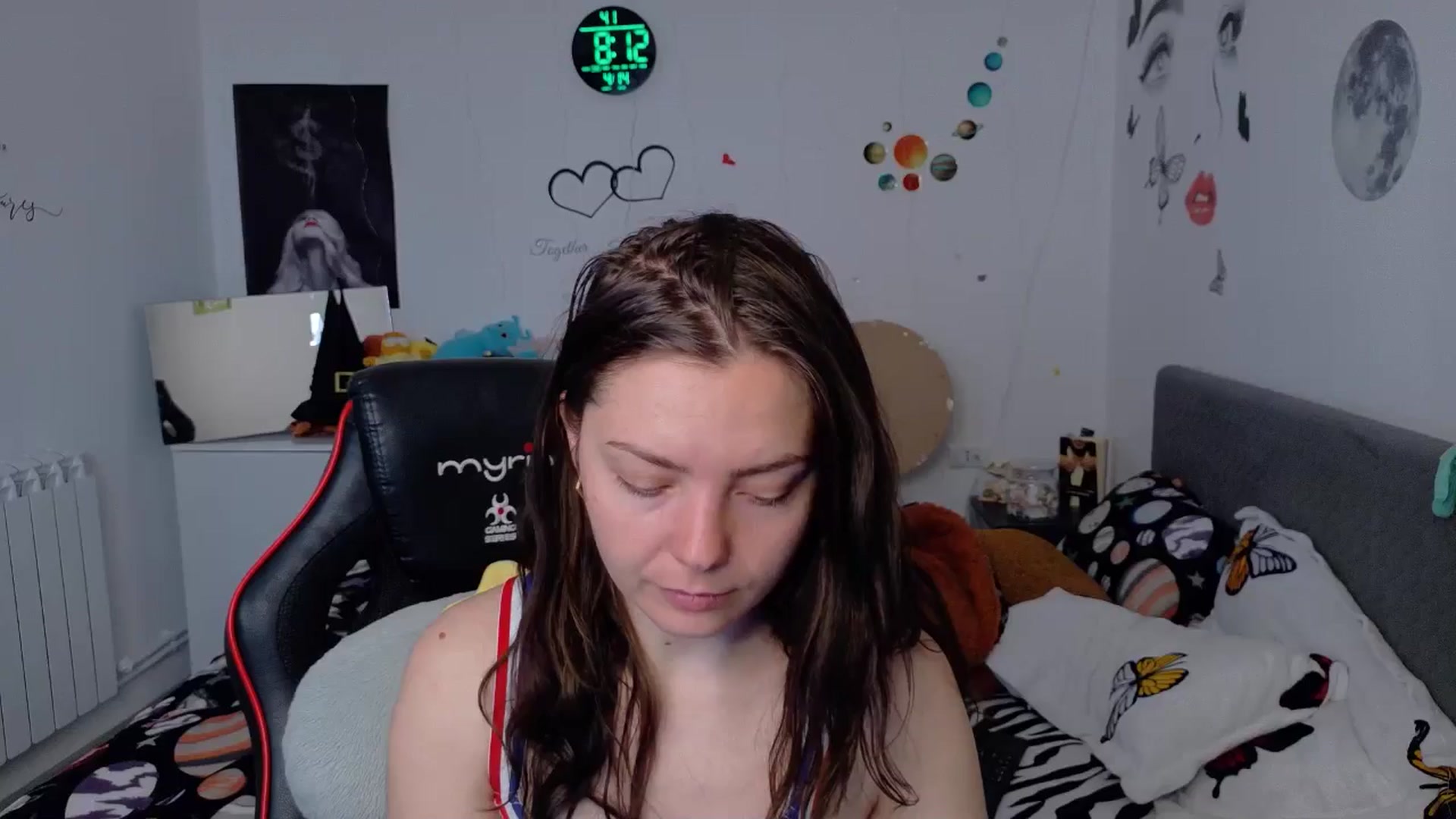 Gallery image thumbnail from YreneA's myfreecams stream on, 04/14/2026, 05:37 image 1 of 20