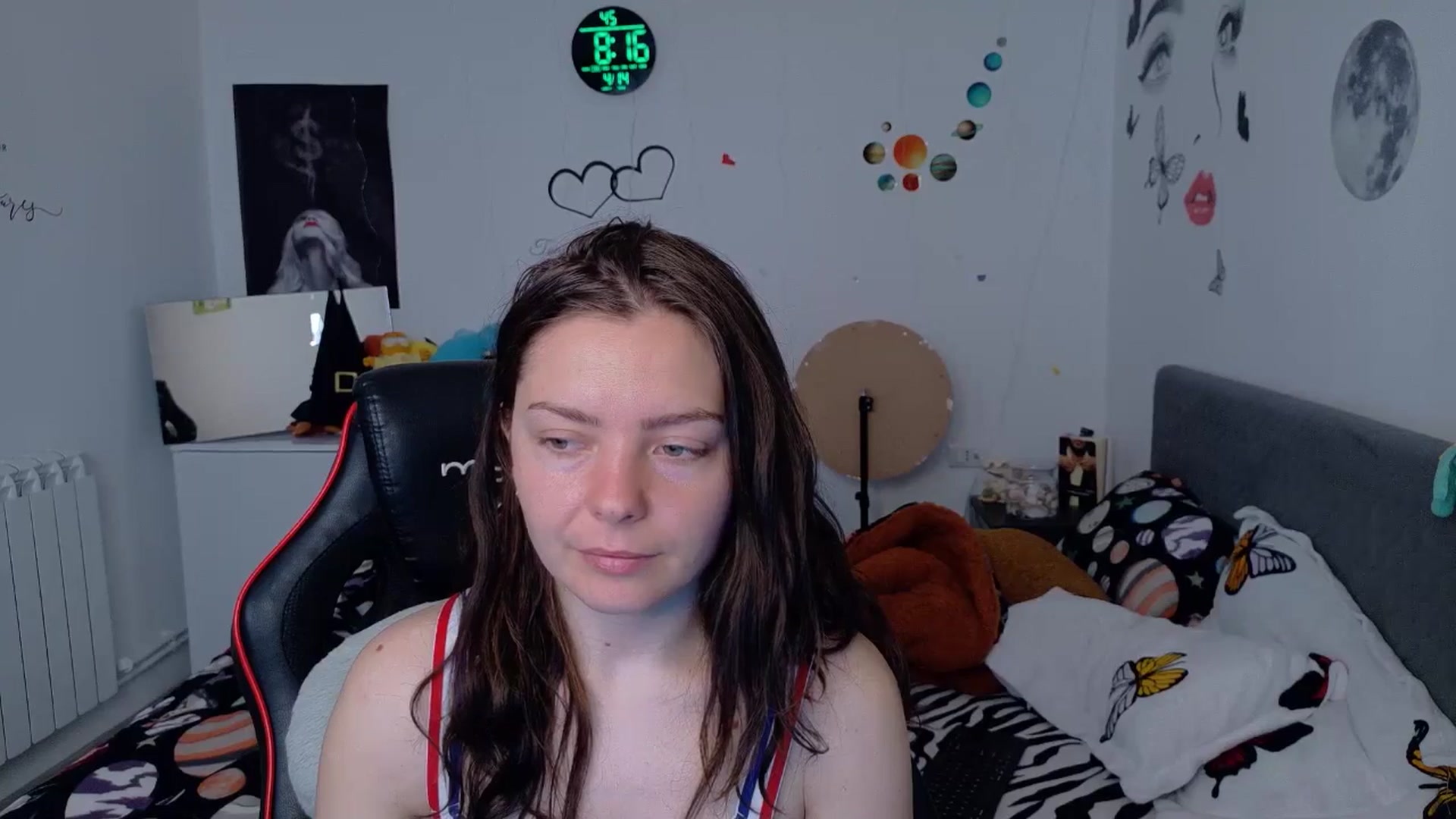 Gallery image thumbnail from YreneA's myfreecams stream on, 04/14/2026, 05:37 image 5 of 20