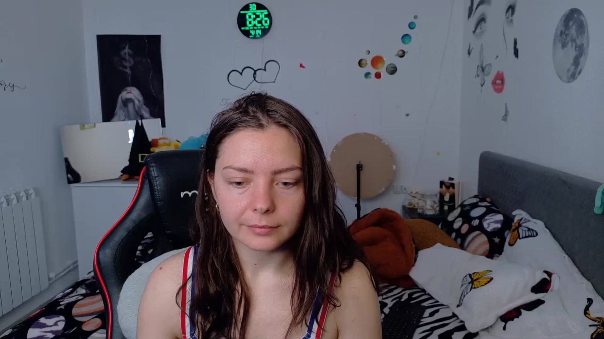 Gallery image thumbnail from YreneA's myfreecams stream on, 04/14/2026, 05:37 image 15 of 20