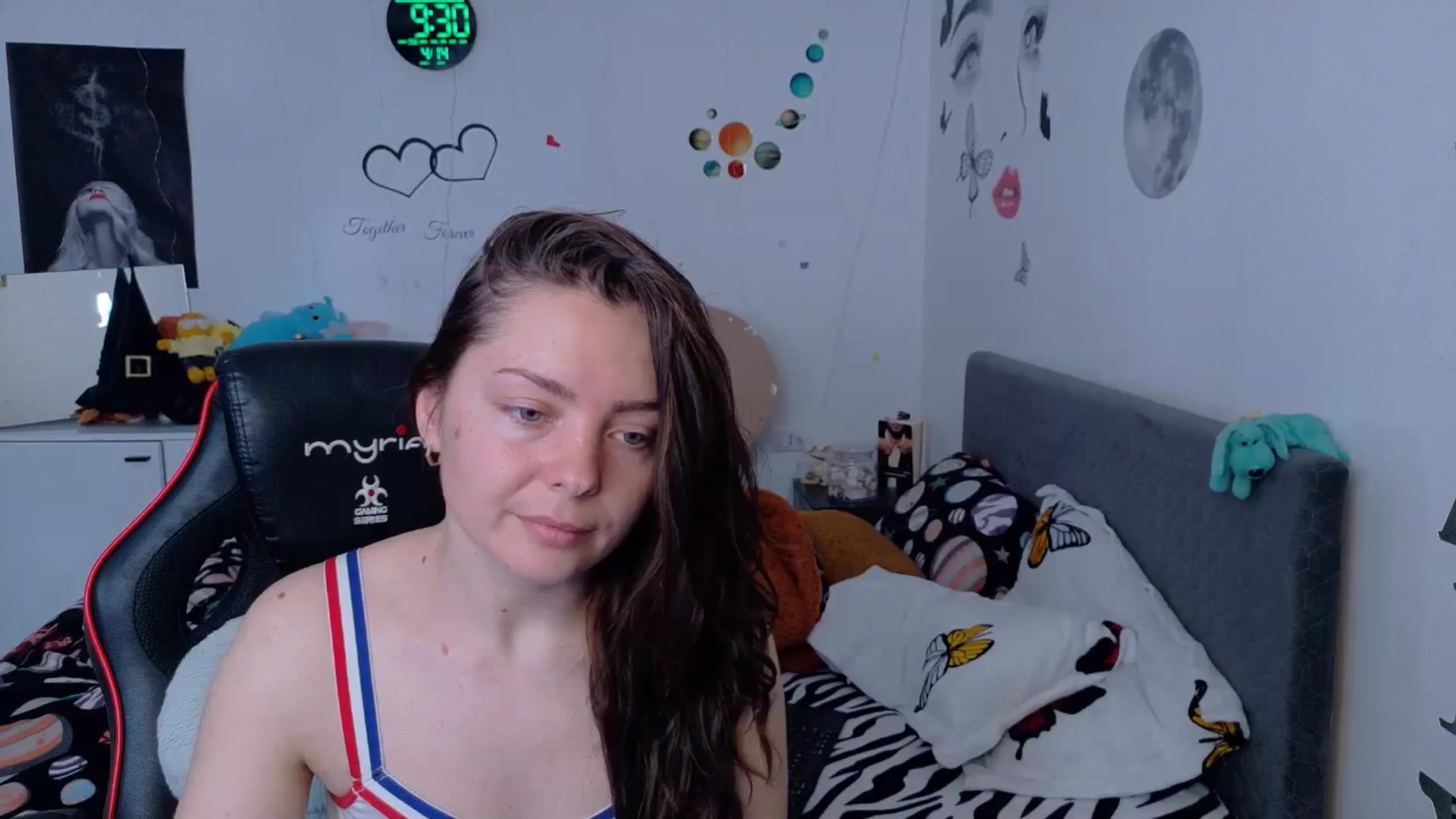 Gallery image thumbnail from YreneA's myfreecams stream on, 04/14/2026, 07:37 image 2 of 20
