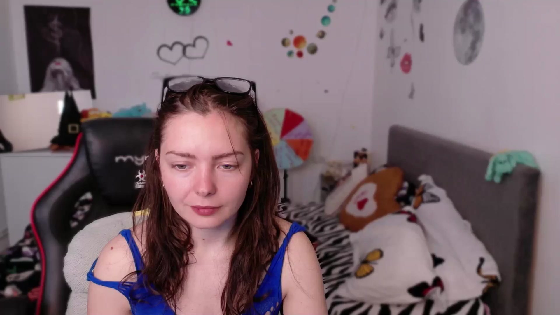 Gallery image thumbnail from YreneA's myfreecams stream on, 04/15/2026, 06:50 image 1 of 20
