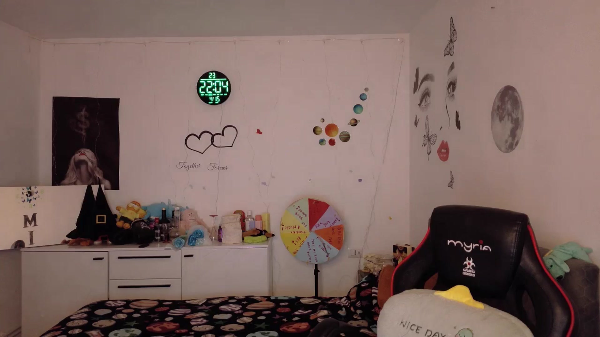 Gallery image thumbnail from YreneA's myfreecams stream on, 04/15/2026, 19:15 image 13 of 20