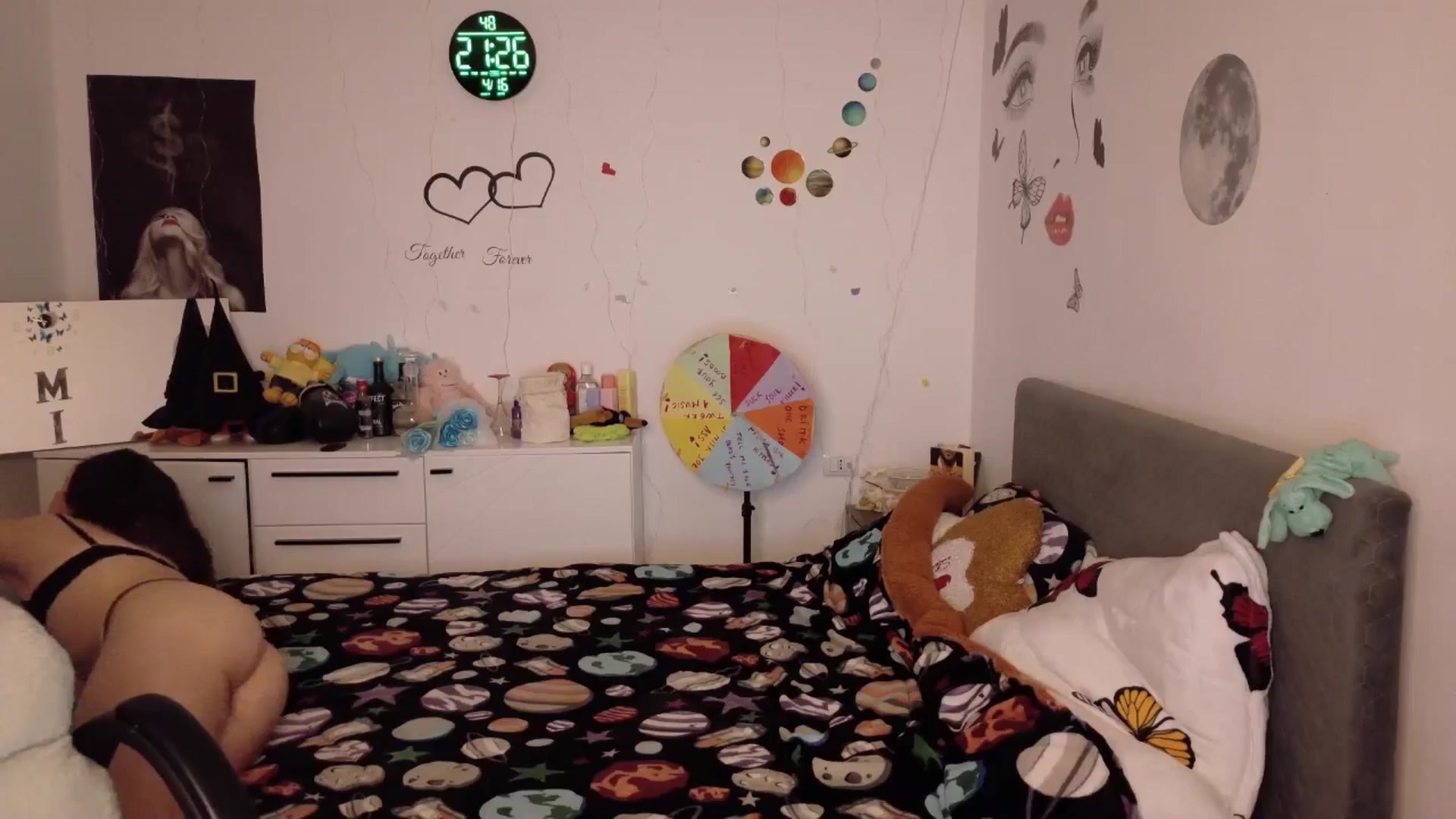 Gallery image thumbnail from YreneA's myfreecams stream on, 04/16/2026, 18:41 image 13 of 20