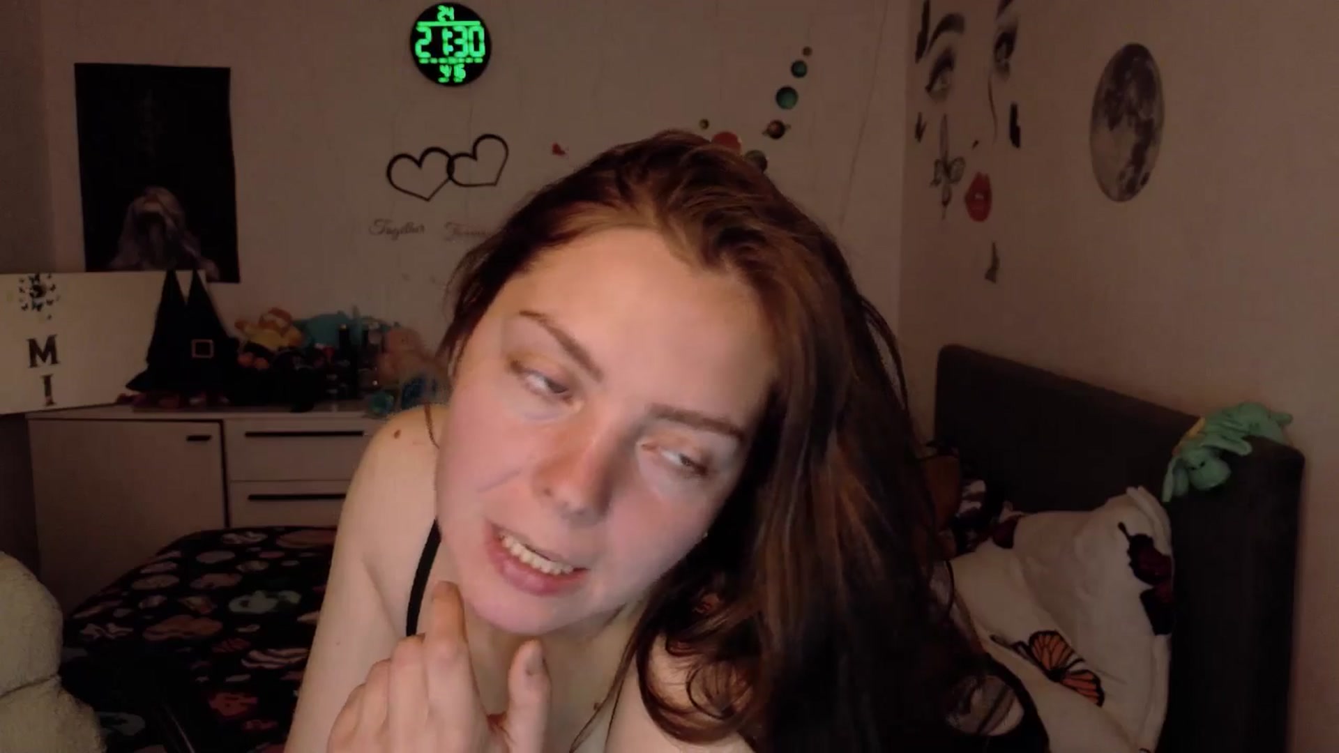 Gallery image thumbnail from YreneA's myfreecams stream on, 04/16/2026, 18:41 image 16 of 20