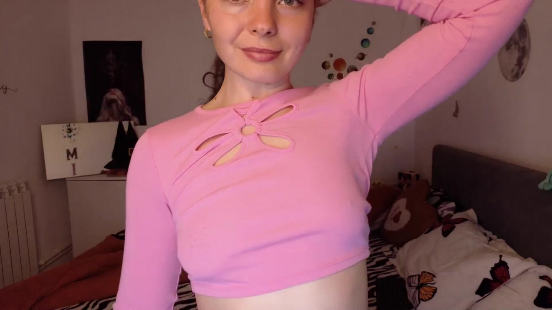 Gallery image thumbnail from YreneA's myfreecams stream on, 04/19/2026, 18:40 image 19 of 20