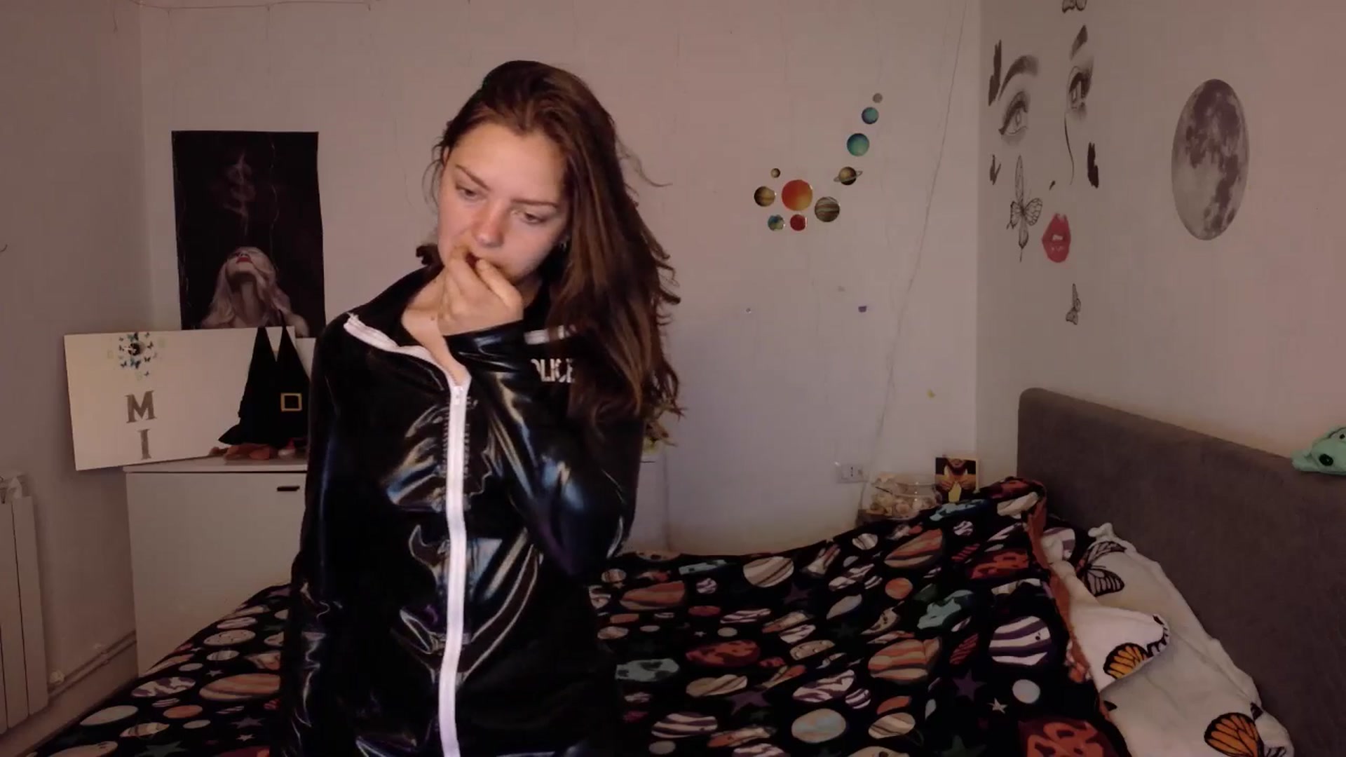 Gallery image thumbnail from YreneA's myfreecams stream on, 04/23/2026, 19:10 image 3 of 20