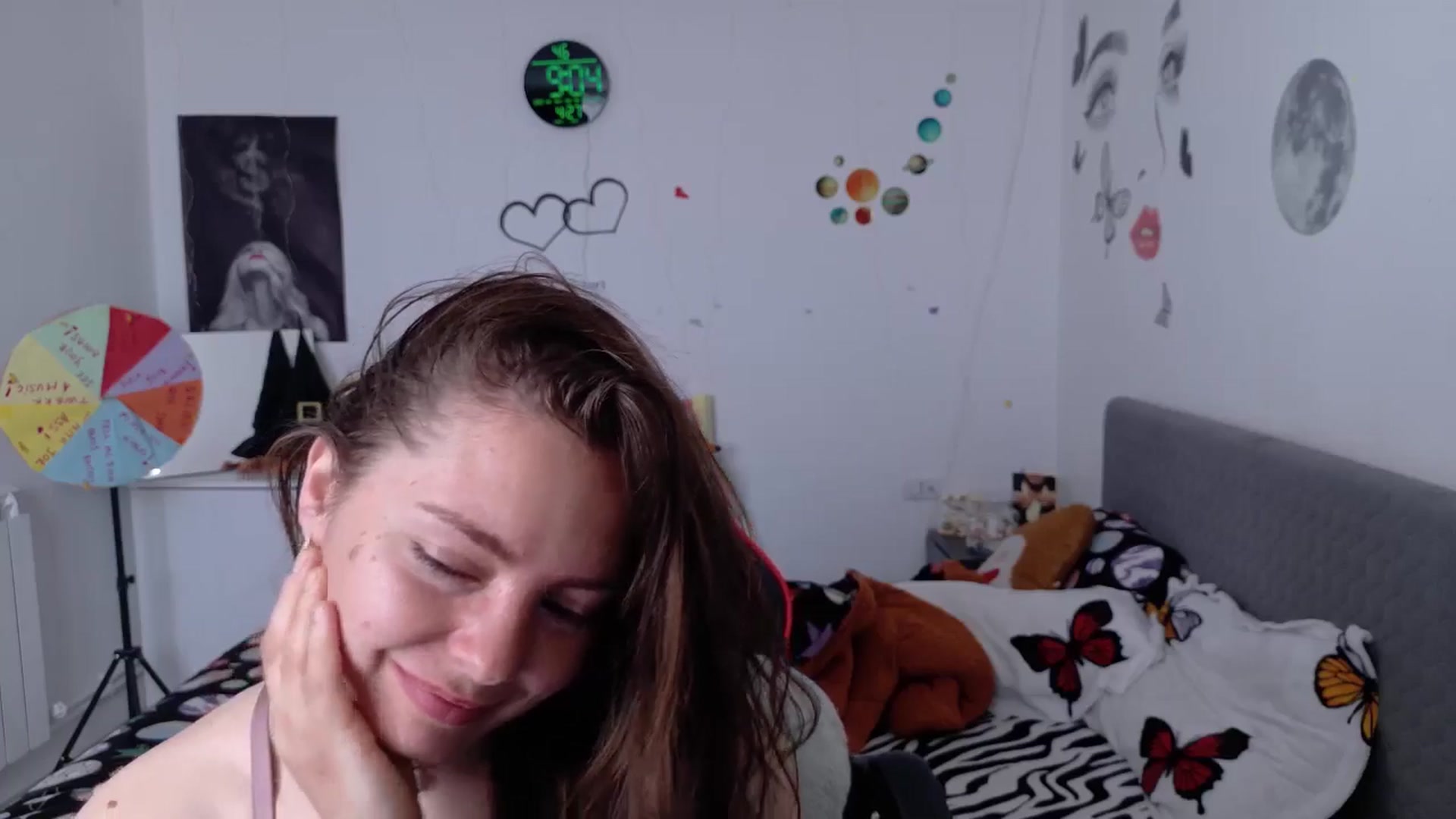 Gallery image thumbnail from YreneA's myfreecams stream on, 04/27/2026, 06:42 image 15 of 20