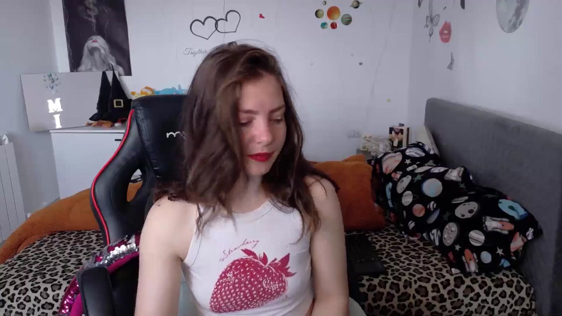Gallery image thumbnail from YreneA's myfreecams stream on, 04/29/2026, 07:06 image 8 of 20