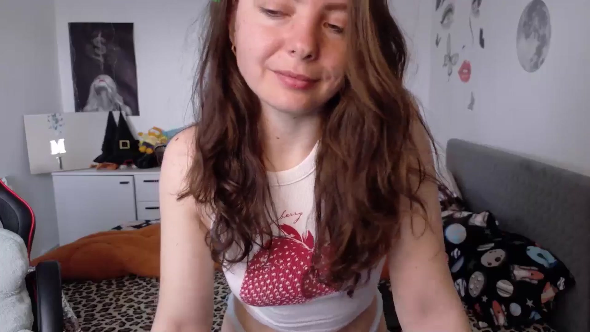 Gallery image thumbnail from YreneA's myfreecams stream on, 04/29/2026, 07:06 image 12 of 20