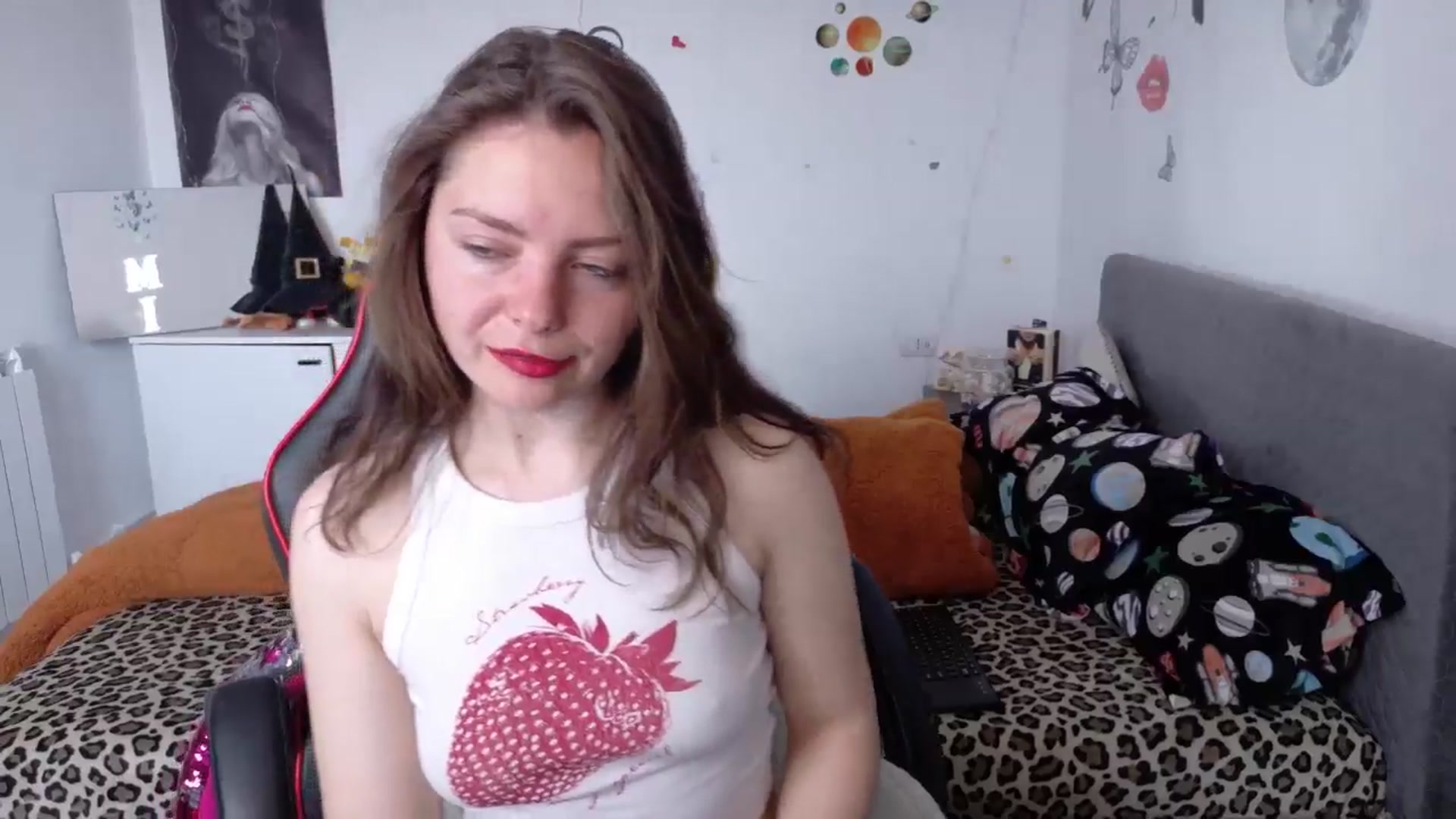 Gallery image thumbnail from YreneA's myfreecams stream on, 04/29/2026, 07:06 image 5 of 20
