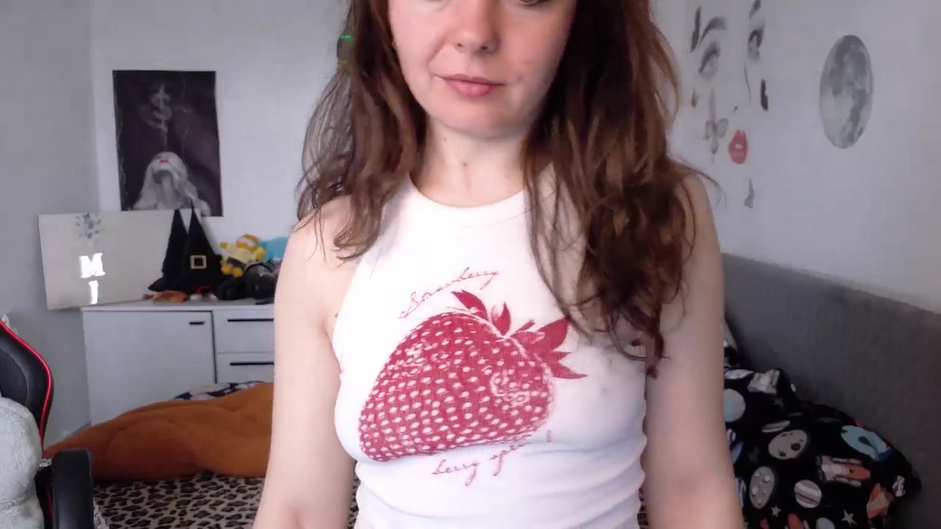 Gallery image thumbnail from YreneA's myfreecams stream on, 04/29/2026, 07:06 image 16 of 20