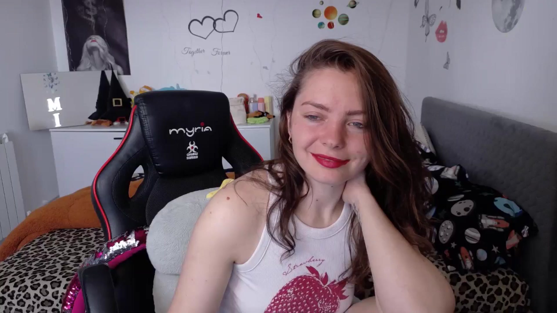 Gallery image thumbnail from YreneA's myfreecams stream on, 04/29/2026, 07:06 image 10 of 20