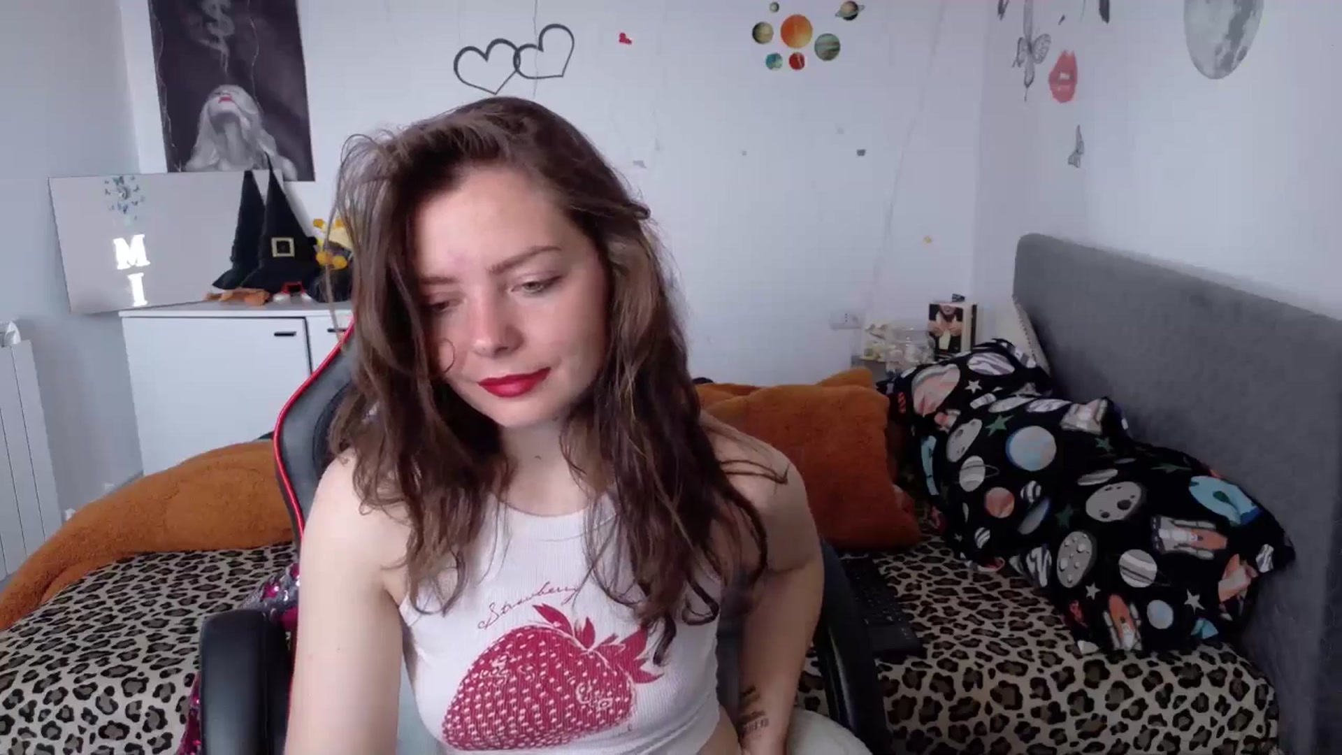 Gallery image thumbnail from YreneA's myfreecams stream on, 04/29/2026, 07:06 image 6 of 20