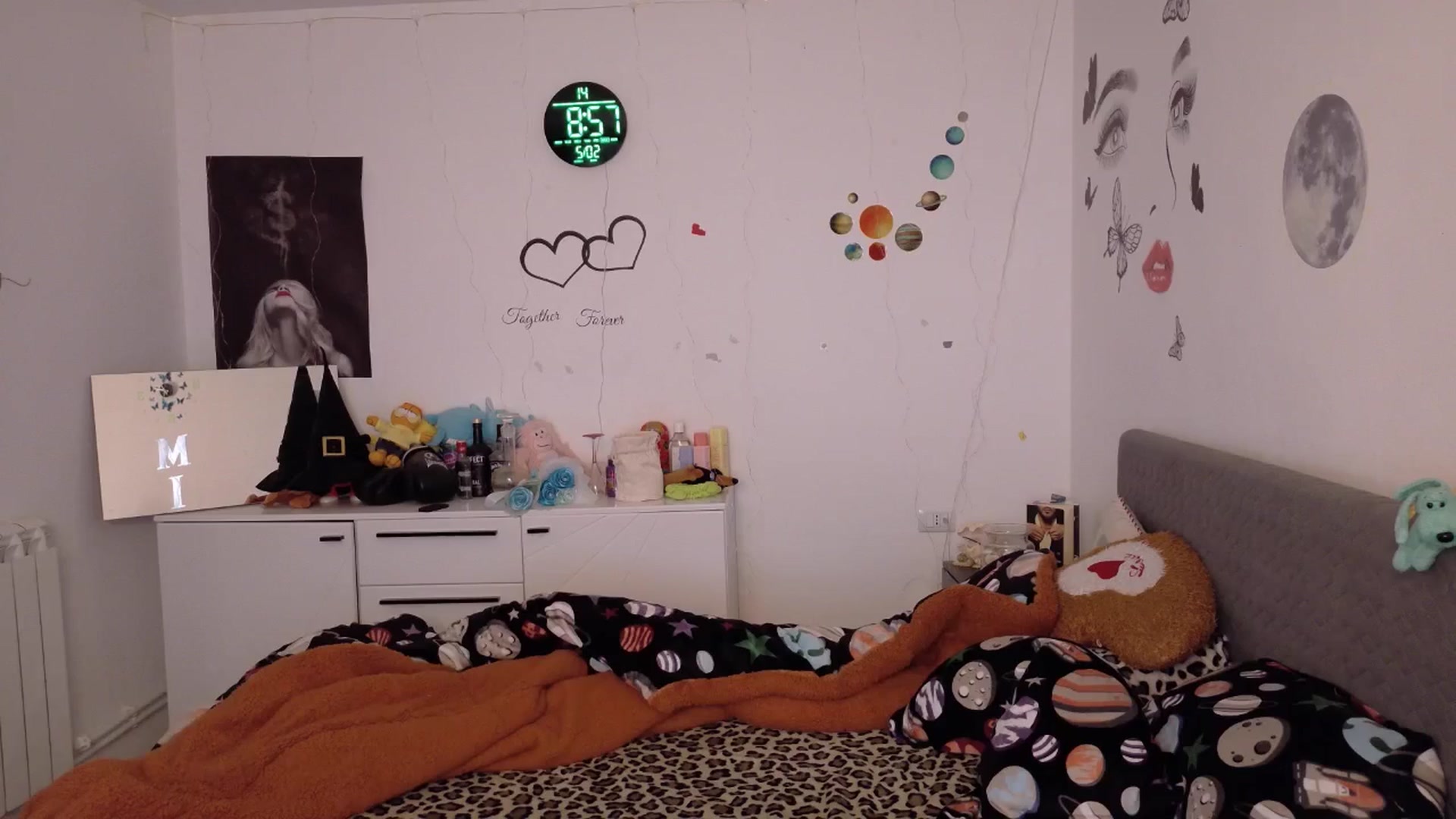 Gallery image thumbnail from YreneA's myfreecams stream on, 05/02/2026, 06:33 image 10 of 20