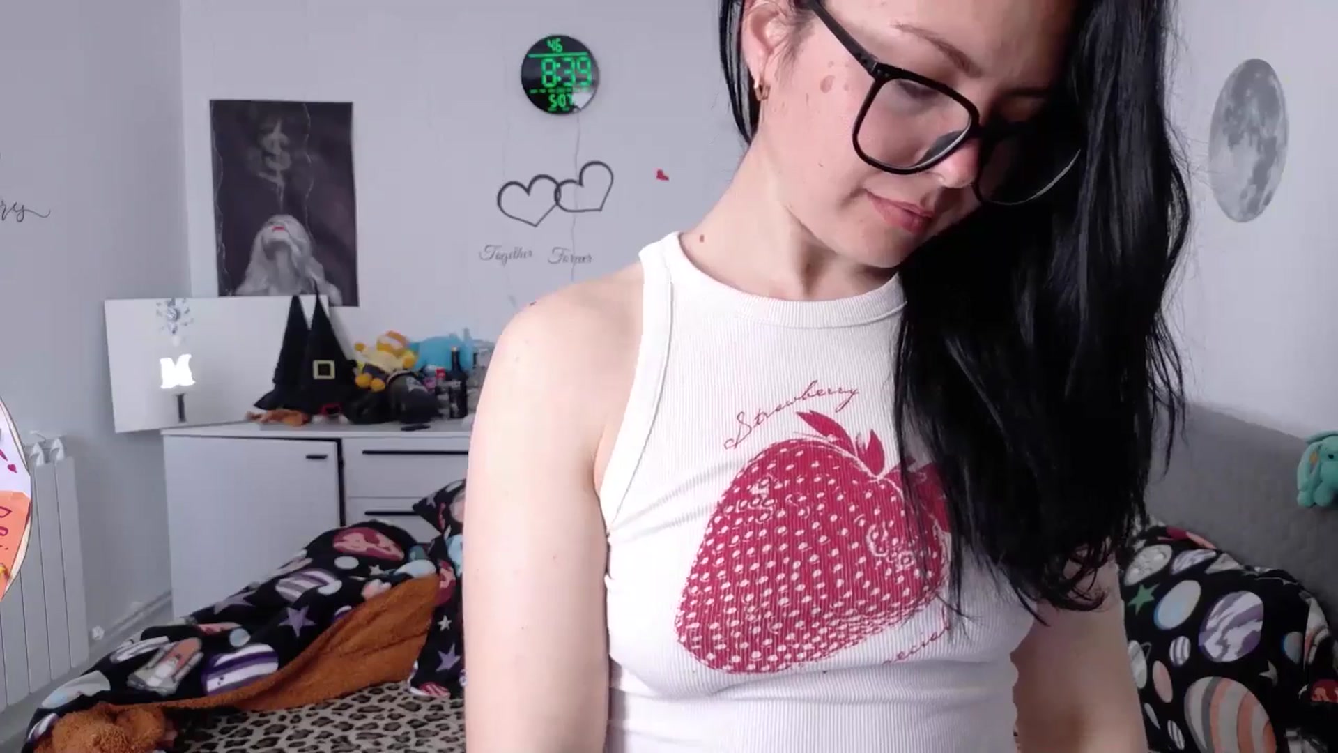 Gallery image thumbnail from YreneA's myfreecams stream on, 05/07/2026, 06:10 image 10 of 20