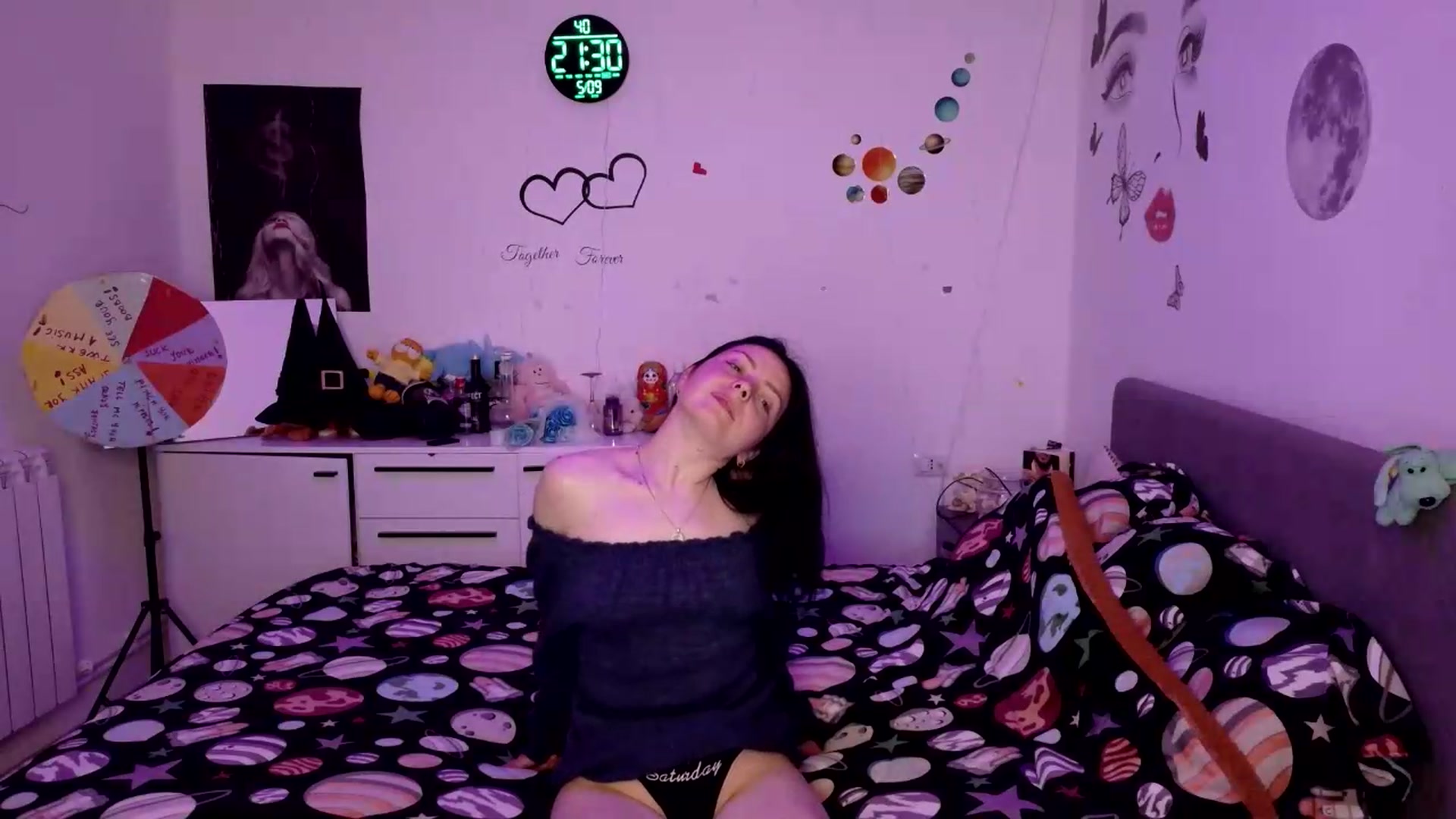 Gallery image thumbnail from YreneA's myfreecams stream on, 05/09/2026, 18:43 image 16 of 20