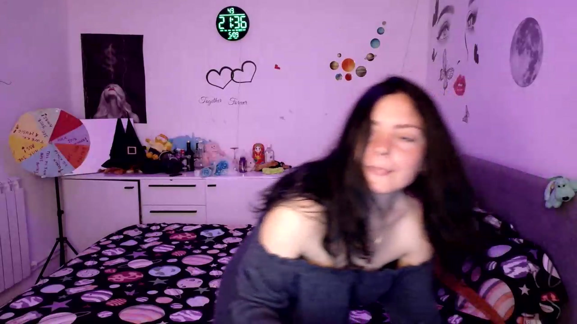 Gallery image thumbnail from YreneA's myfreecams stream on, 05/09/2026, 18:43 image 20 of 20