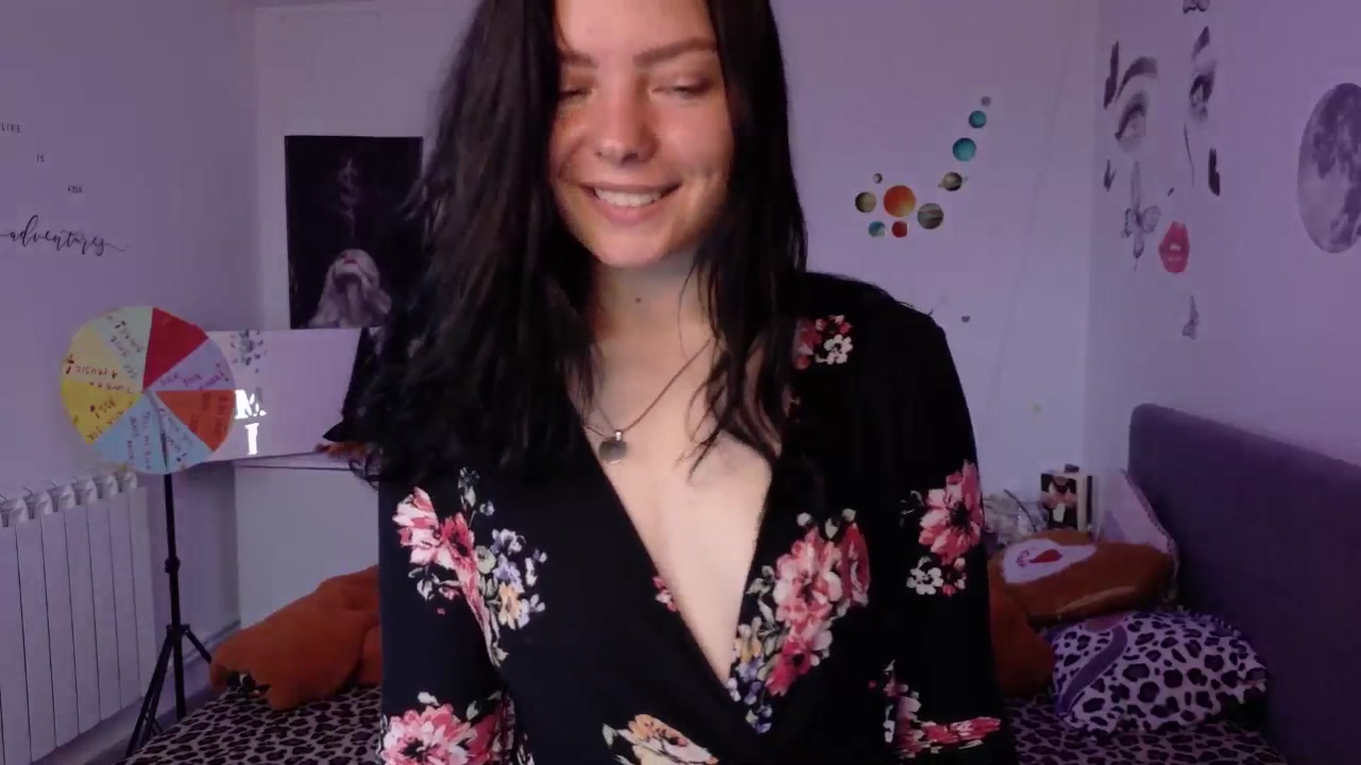 Gallery image thumbnail from YreneA's myfreecams stream on, 05/10/2026, 06:33 image 19 of 20