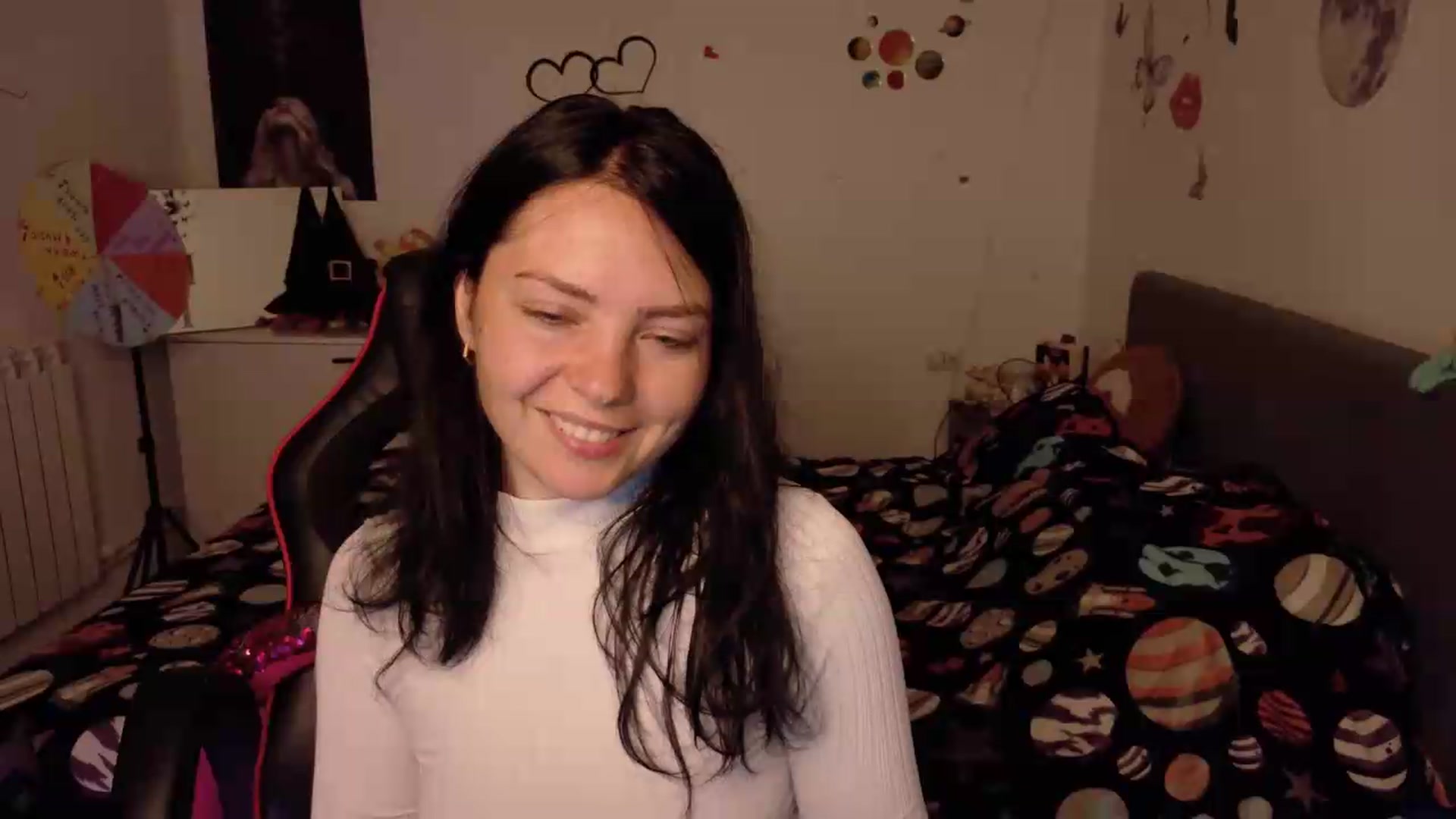 Gallery image thumbnail from YreneA's myfreecams stream on, 05/12/2026, 18:43 image 7 of 20