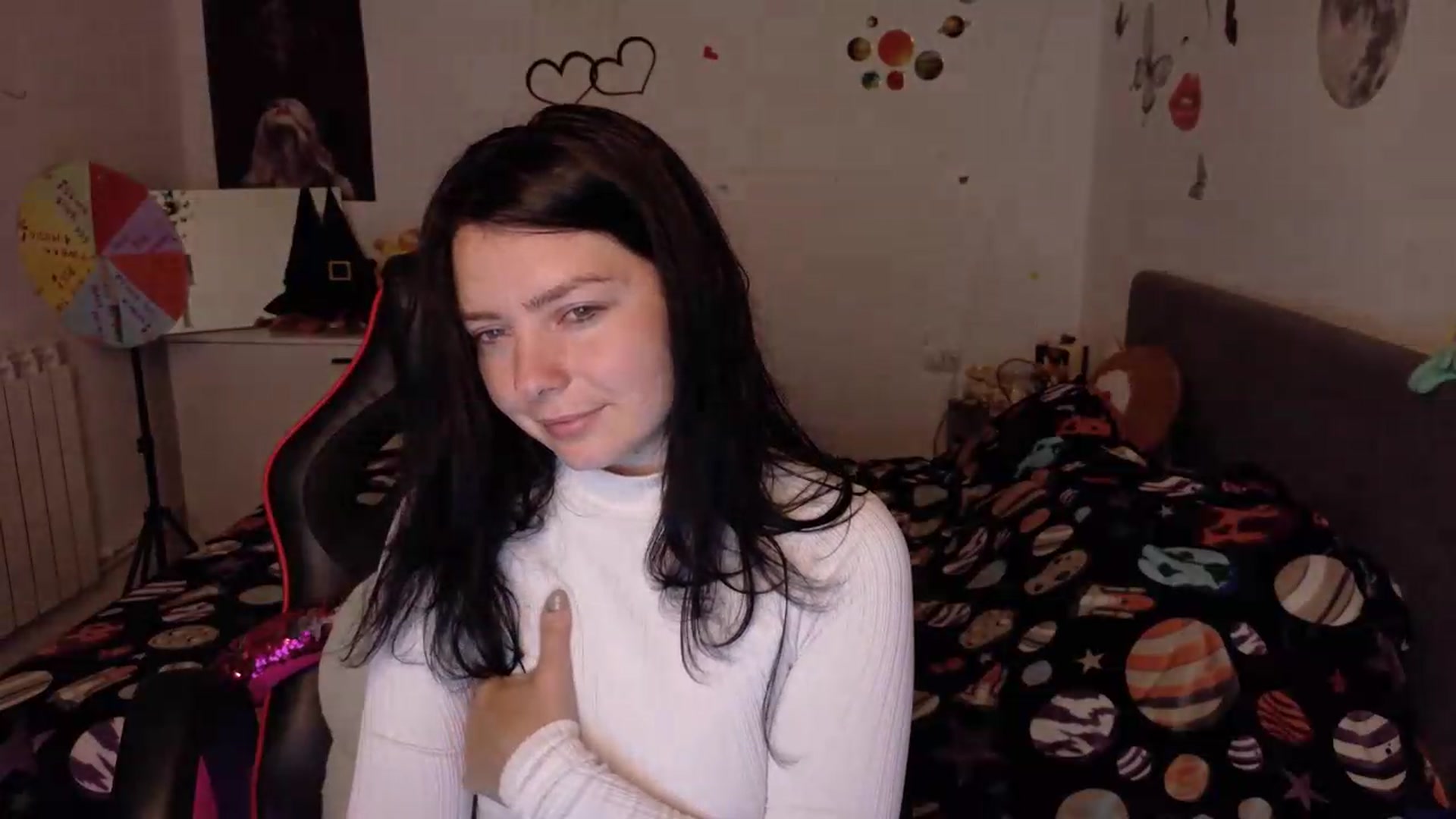 Gallery image thumbnail from YreneA's myfreecams stream on, 05/12/2026, 18:43 image 6 of 20