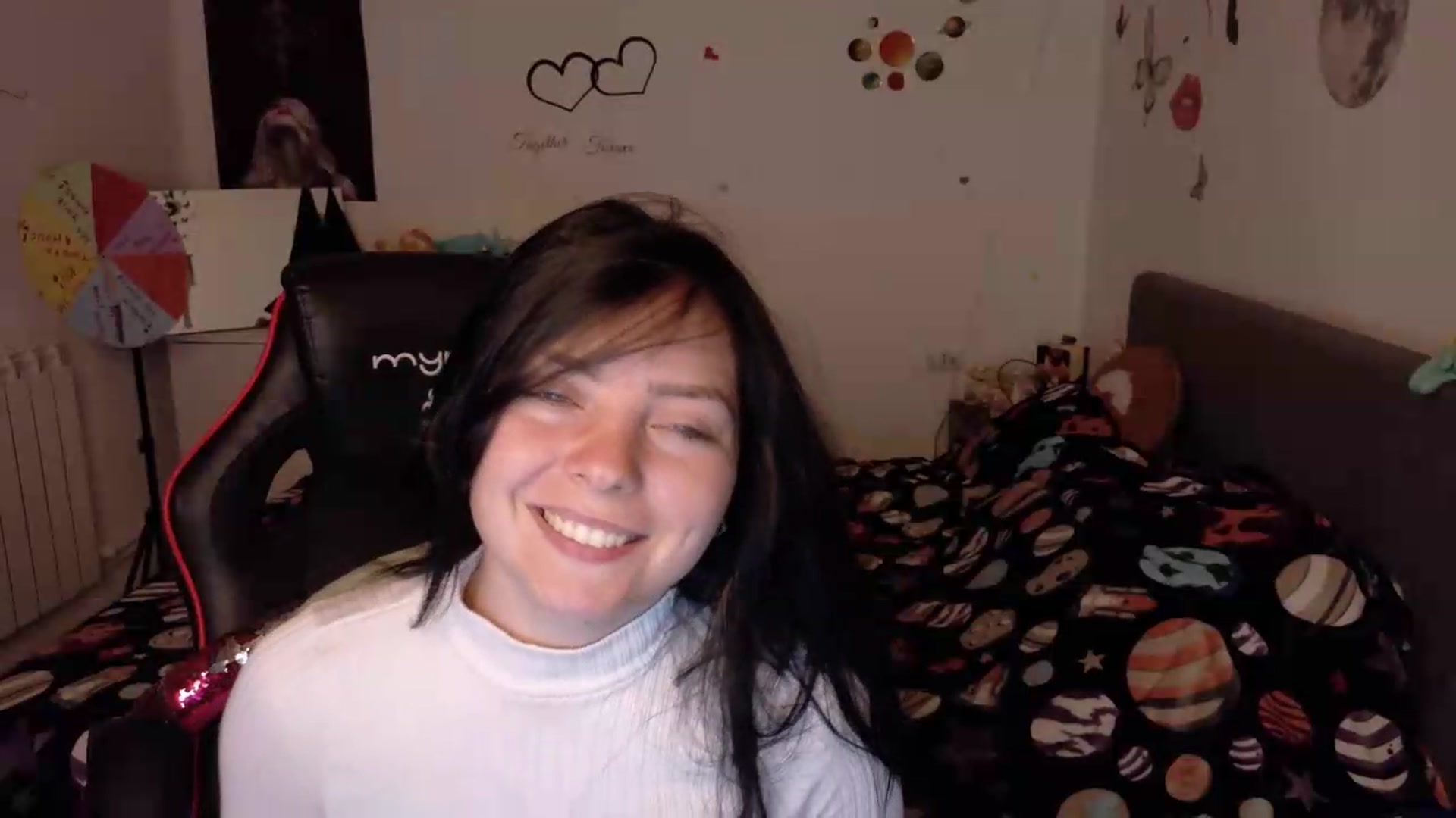 Gallery image thumbnail from YreneA's myfreecams stream on, 05/12/2026, 18:43 image 17 of 20