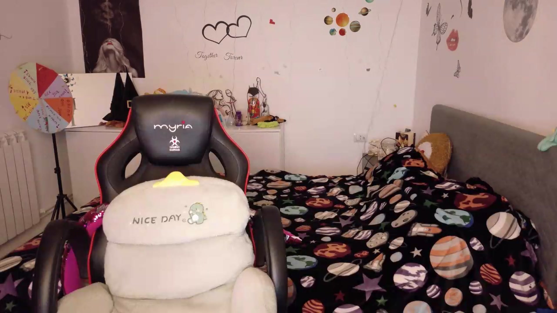 Gallery image thumbnail from YreneA's myfreecams stream on, 05/12/2026, 18:43 image 19 of 20